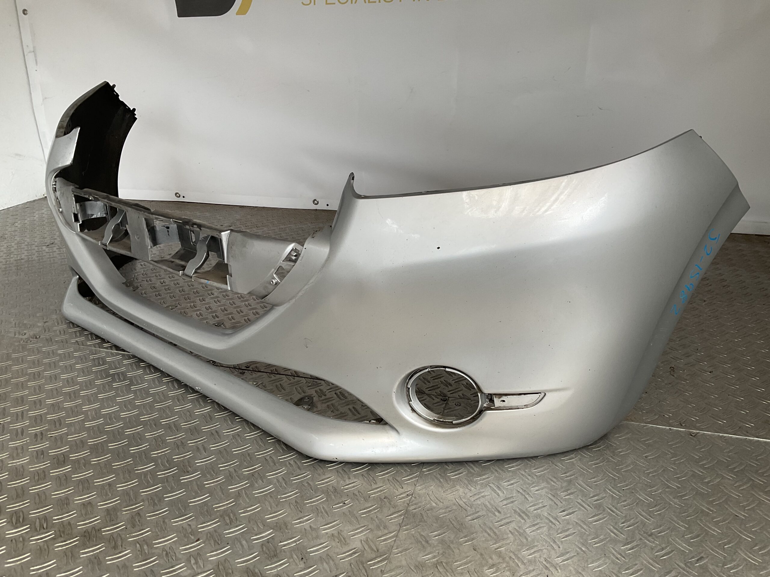 Bumper Peugeot 208 12-16 9672794477 Voorbumper J2-15982z