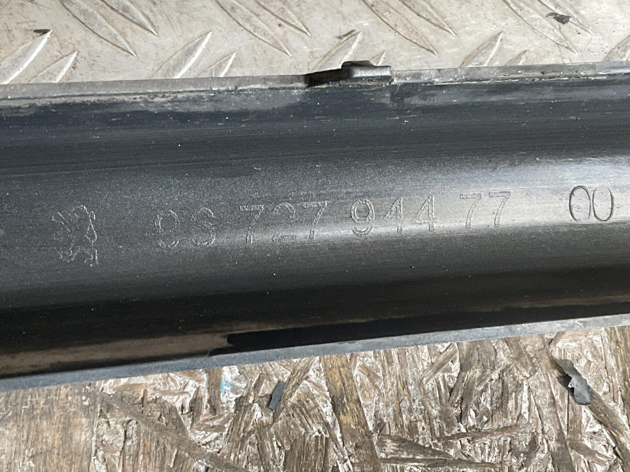 Bumper Peugeot 208 12-16 9672794477 Voorbumper J2-15982z