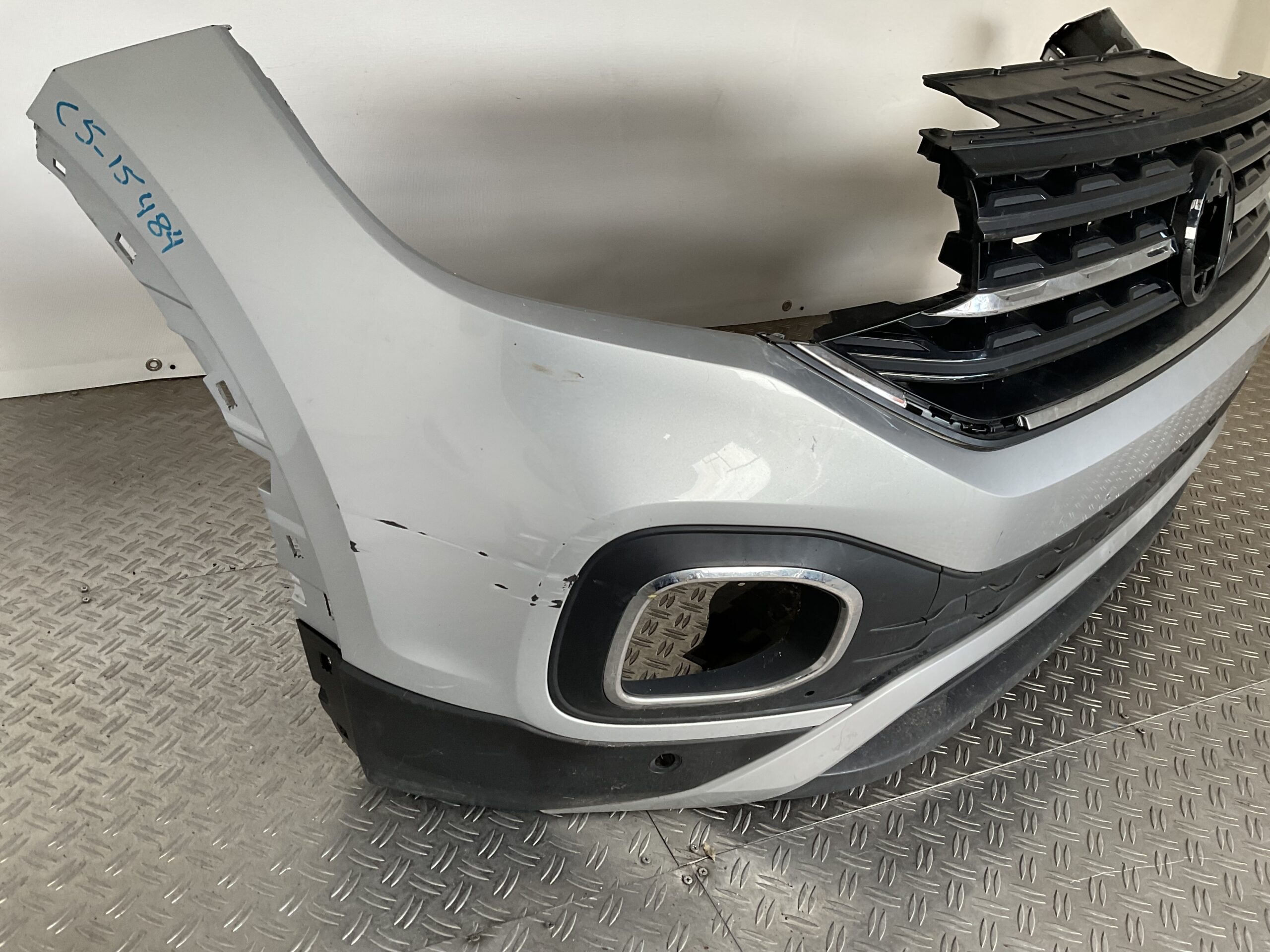 Bumper Volkswagen T Cross T-Cross 2GM pdc 2GM807221A Voorbumper C5-15484z