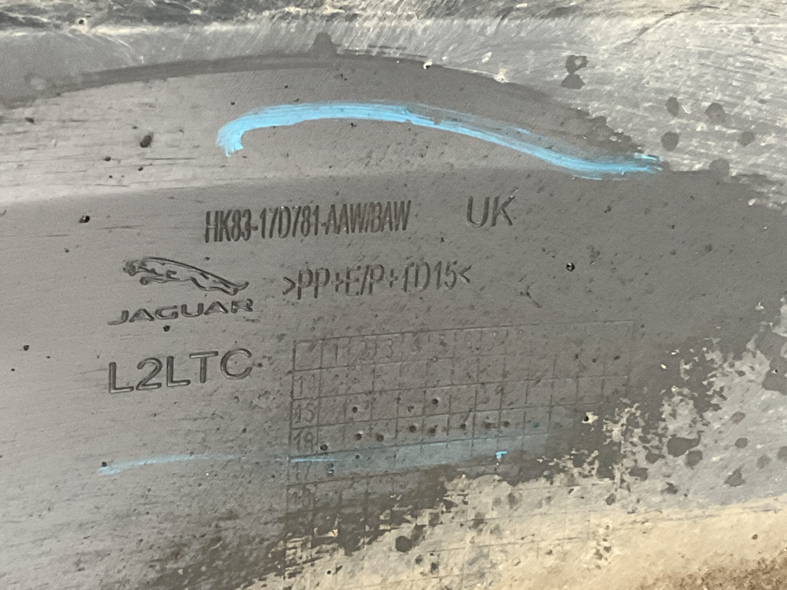 Bumper Jaguar F-Pace F Pace Hk83-17d781-aaw Achterbumper F6-16085z