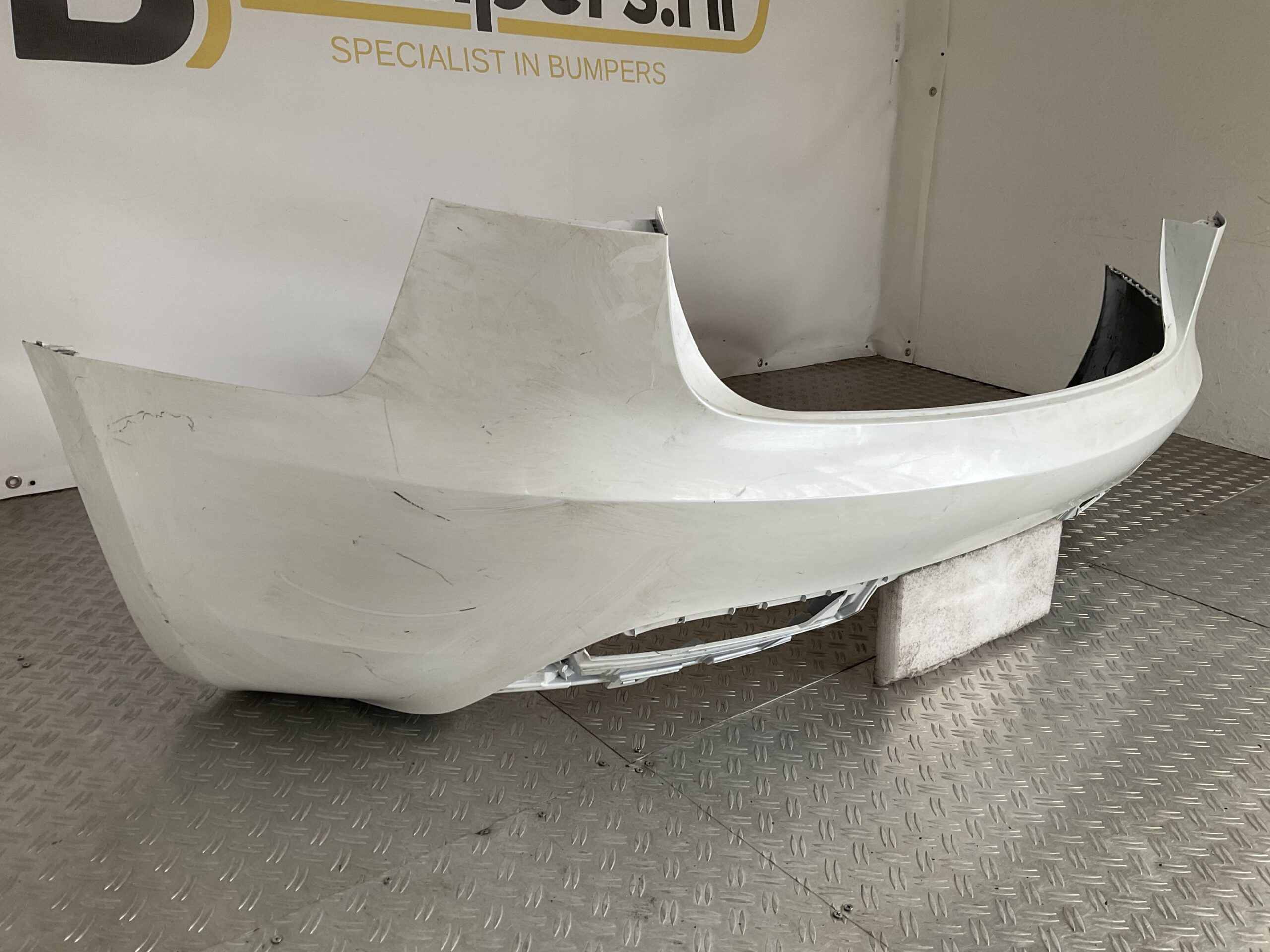 Bumper Tesla Model 3 Facelift 1582570-01-A Achterbumper F6-16100z