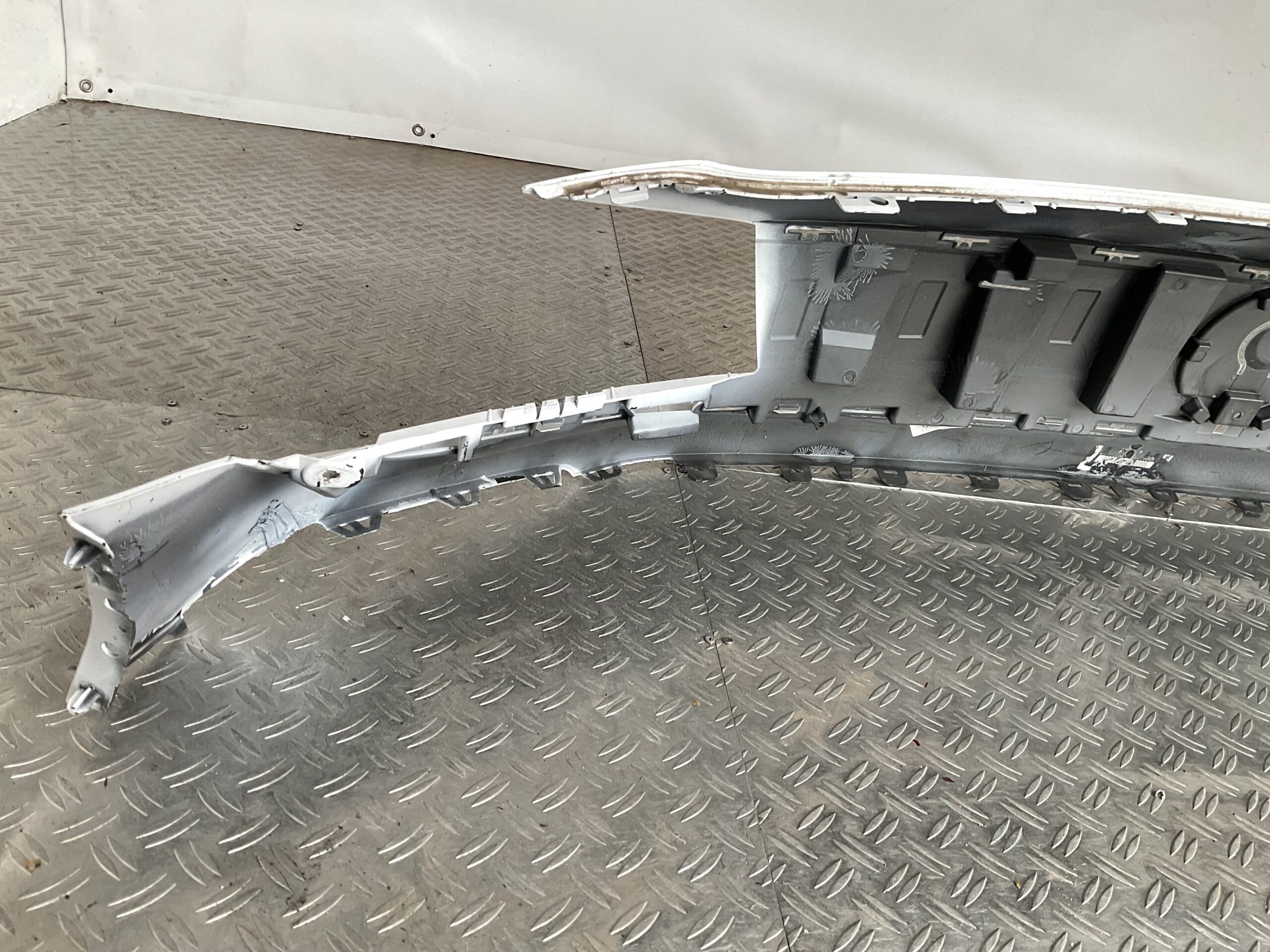 Bumper Opel Vivaro C 3 III Facelift 23- 9849388580 Voorbumper i5-15526z