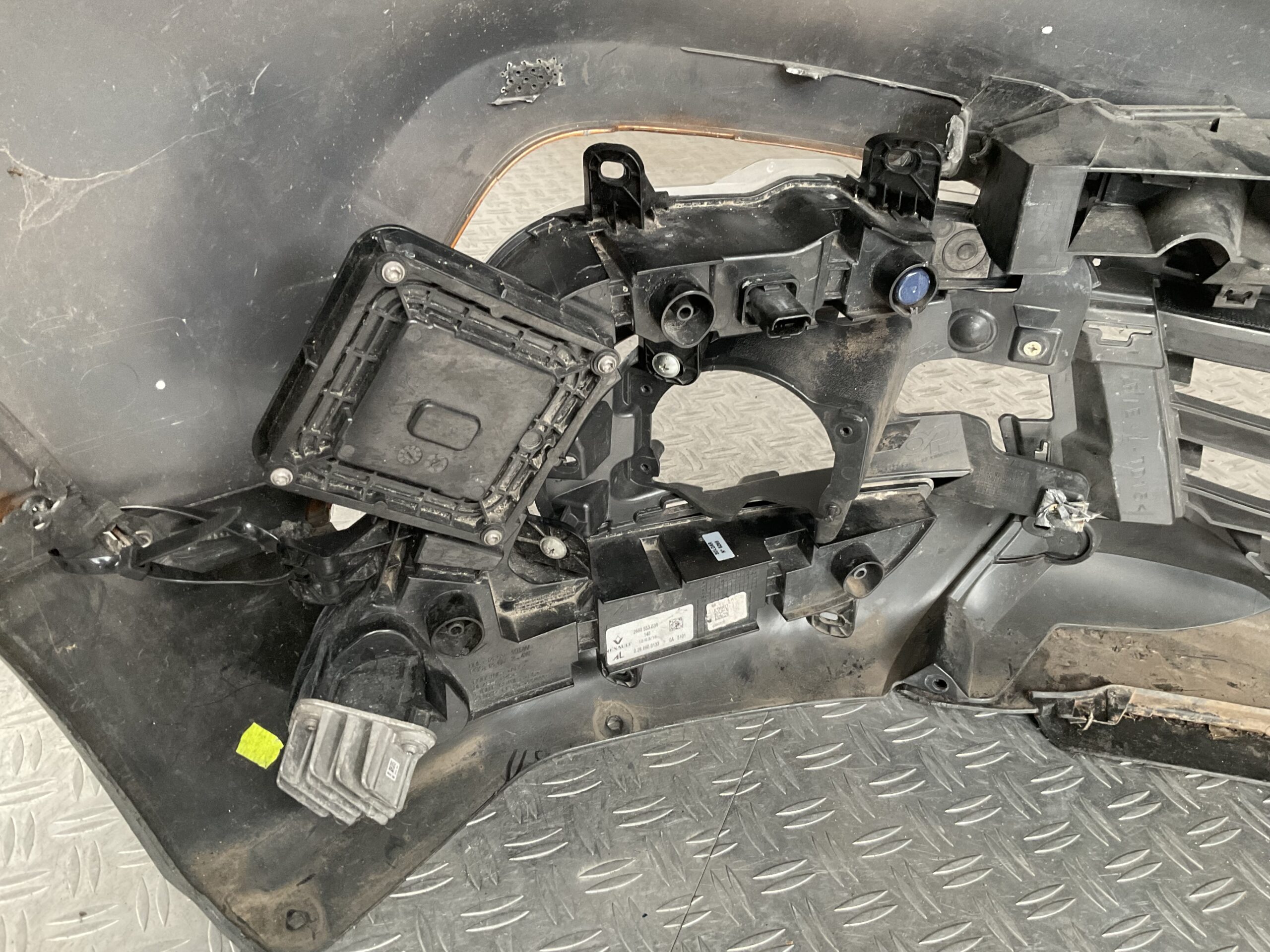 Bumper Renault Captur Facelift 16-21 620227019R LED Voorbumper F5-15782z