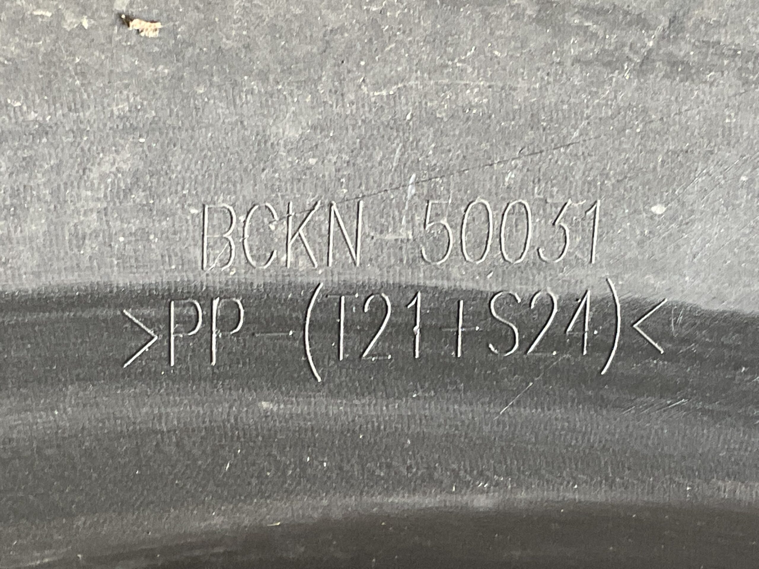 Bumper Mazda 3 III 19- BCKN-50031 Voorbumper B9-15824z