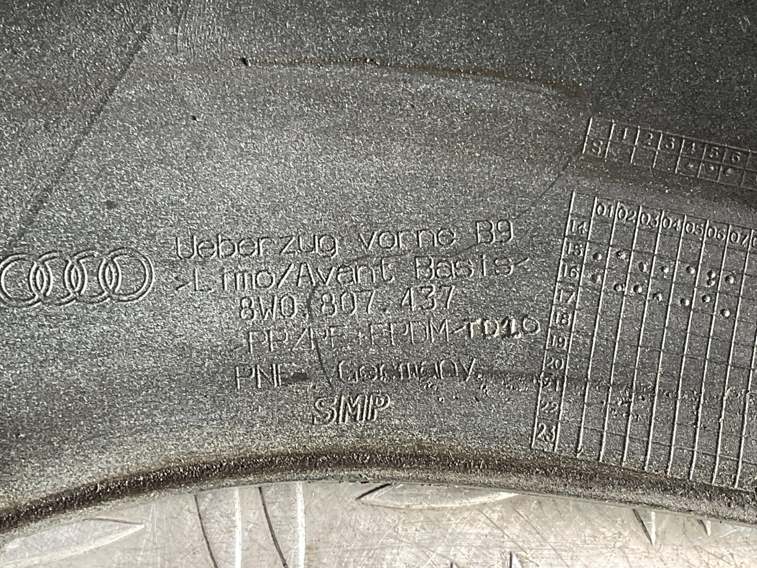 Bumper Audi A4 BW0 B9 Normaal 14-17 8W0807437 Voorbumper H3-15799z