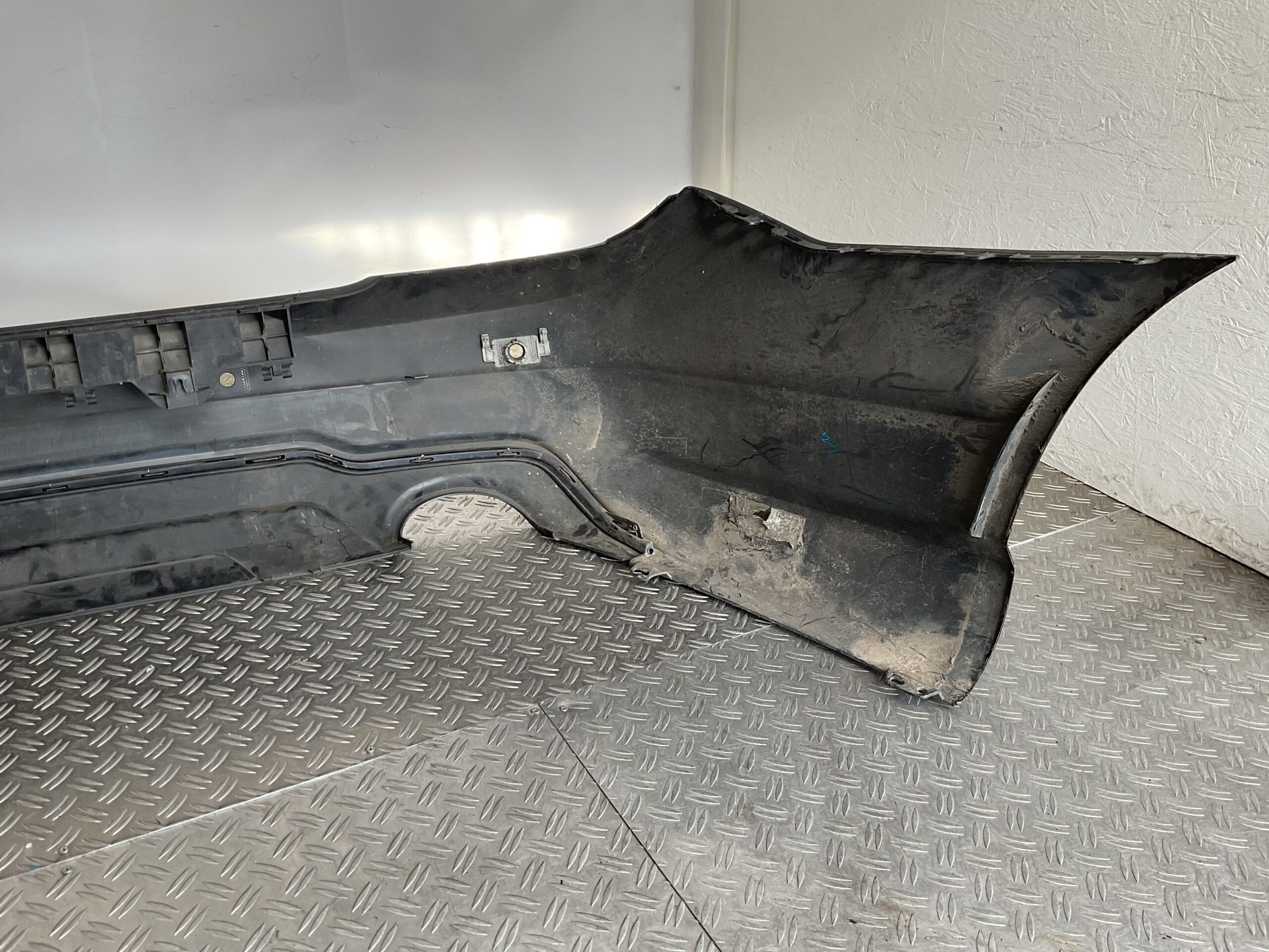 Bumper Mercedes C Klasse W204 AMG Facelift Sedan 11-14 A2048809047 Achterbumper F7-15773z