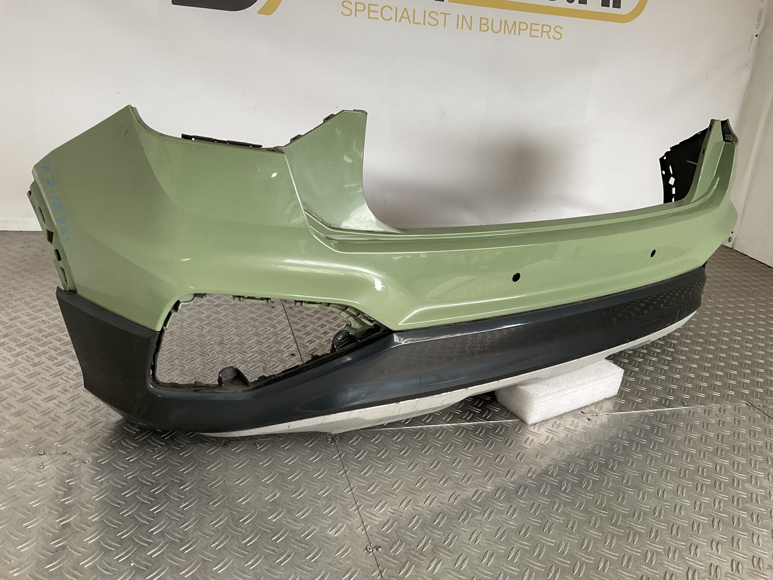 Bumper Audi Q2 Sline S-Line pdc 21-24 Facelift 81A807385 Achterbumper F7-15761z