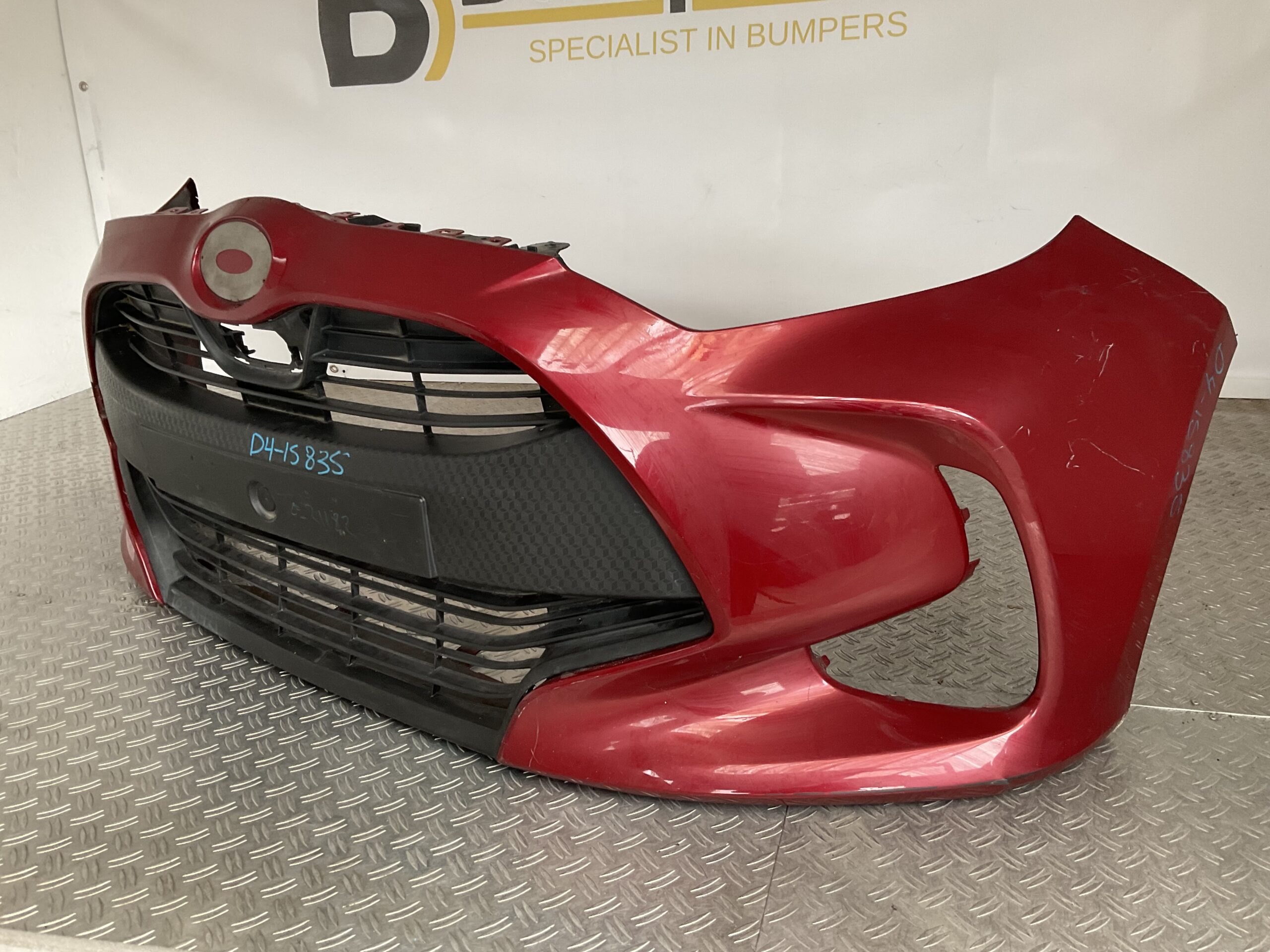 Bumper Toyota Yaris 19-23 52119-0DA00 Voorbumper D4-15835z