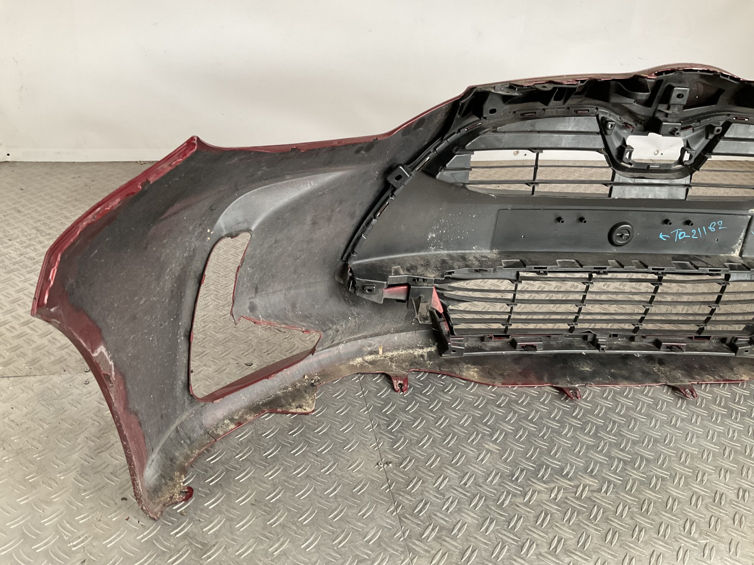Bumper Toyota Yaris 19-23 52119-0DA00 Voorbumper D4-15835z