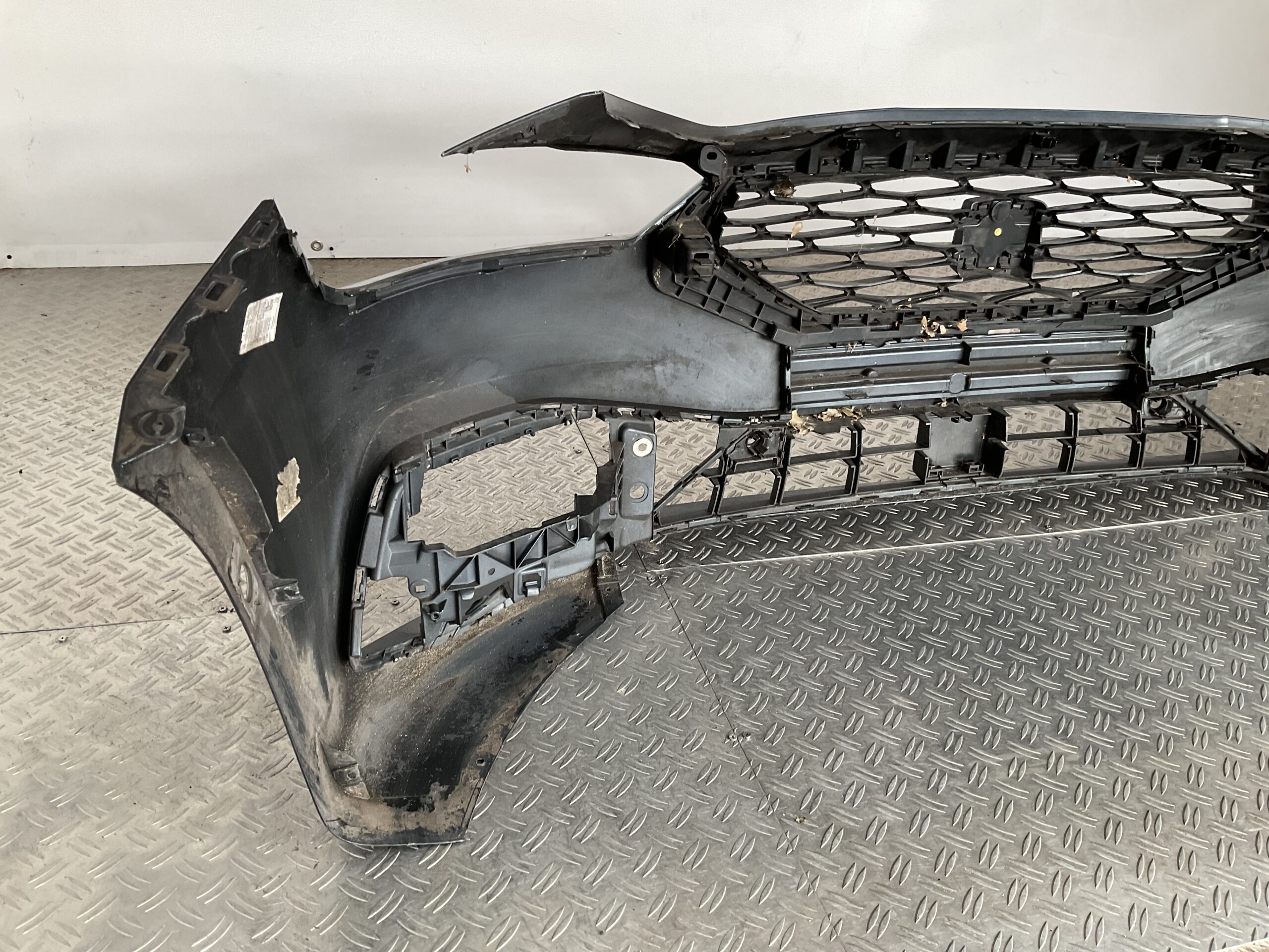 Bumper Seat Leon IV 5FA 6xpdc 21-24 5FA807221 Voorbumper C5-15840z
