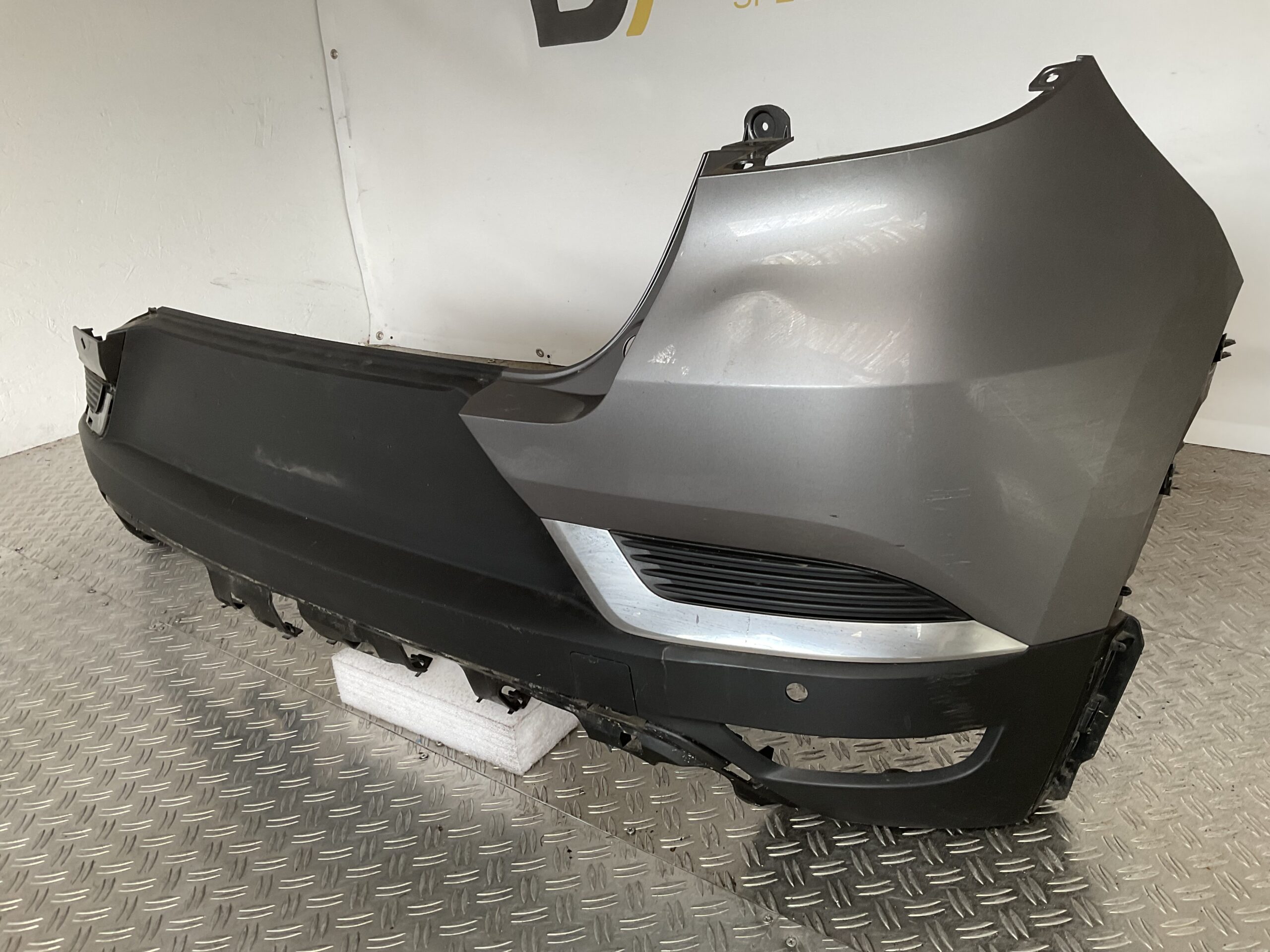 Bumper Renault Captur 2019-2024 850B24059R Achterbumper F7-15848z
