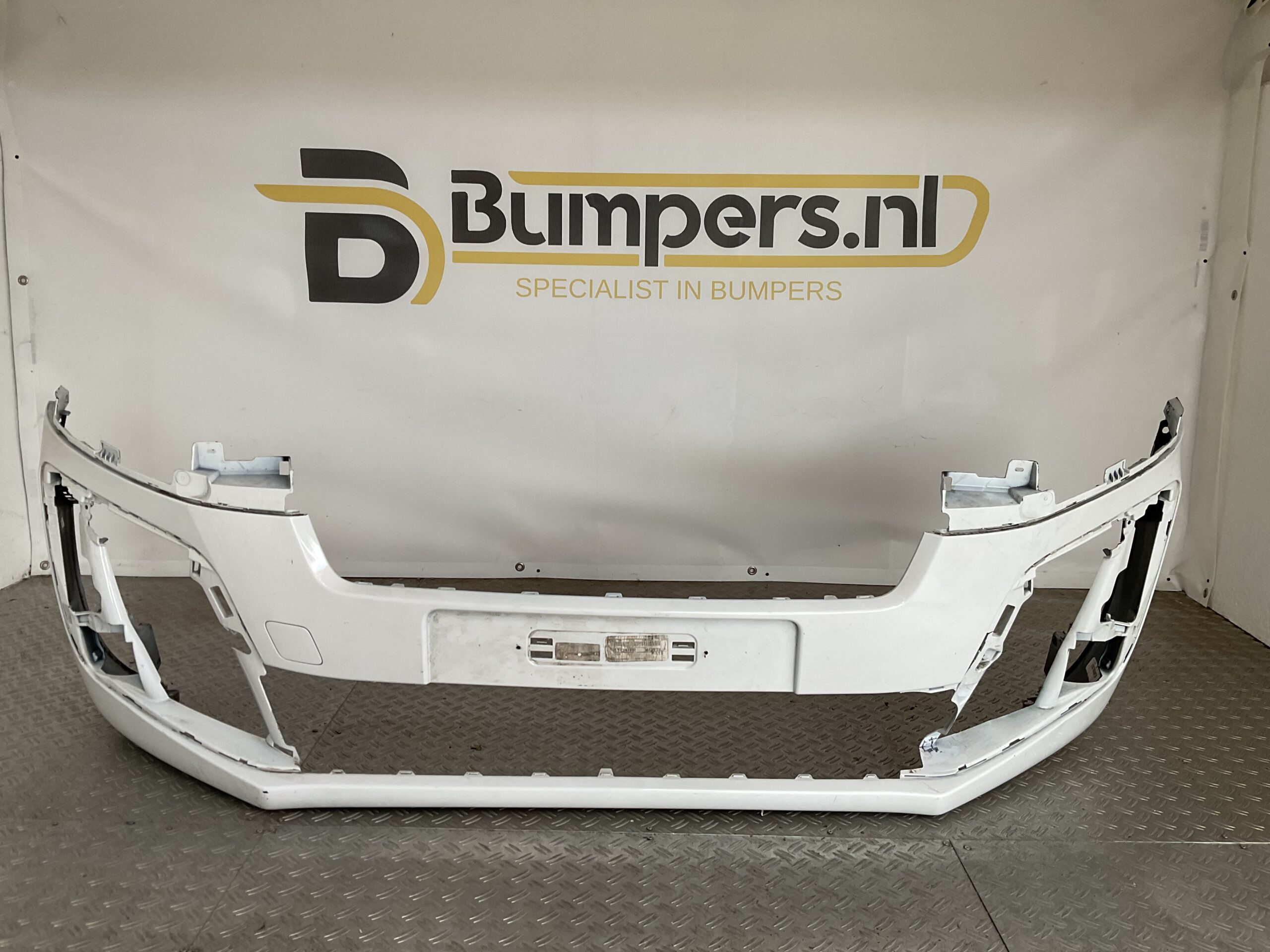 Bumper Opel Vivaro Peugeot Expert Citroen Jumpy 17-22 1594025x Voorbumper J5-15812z
