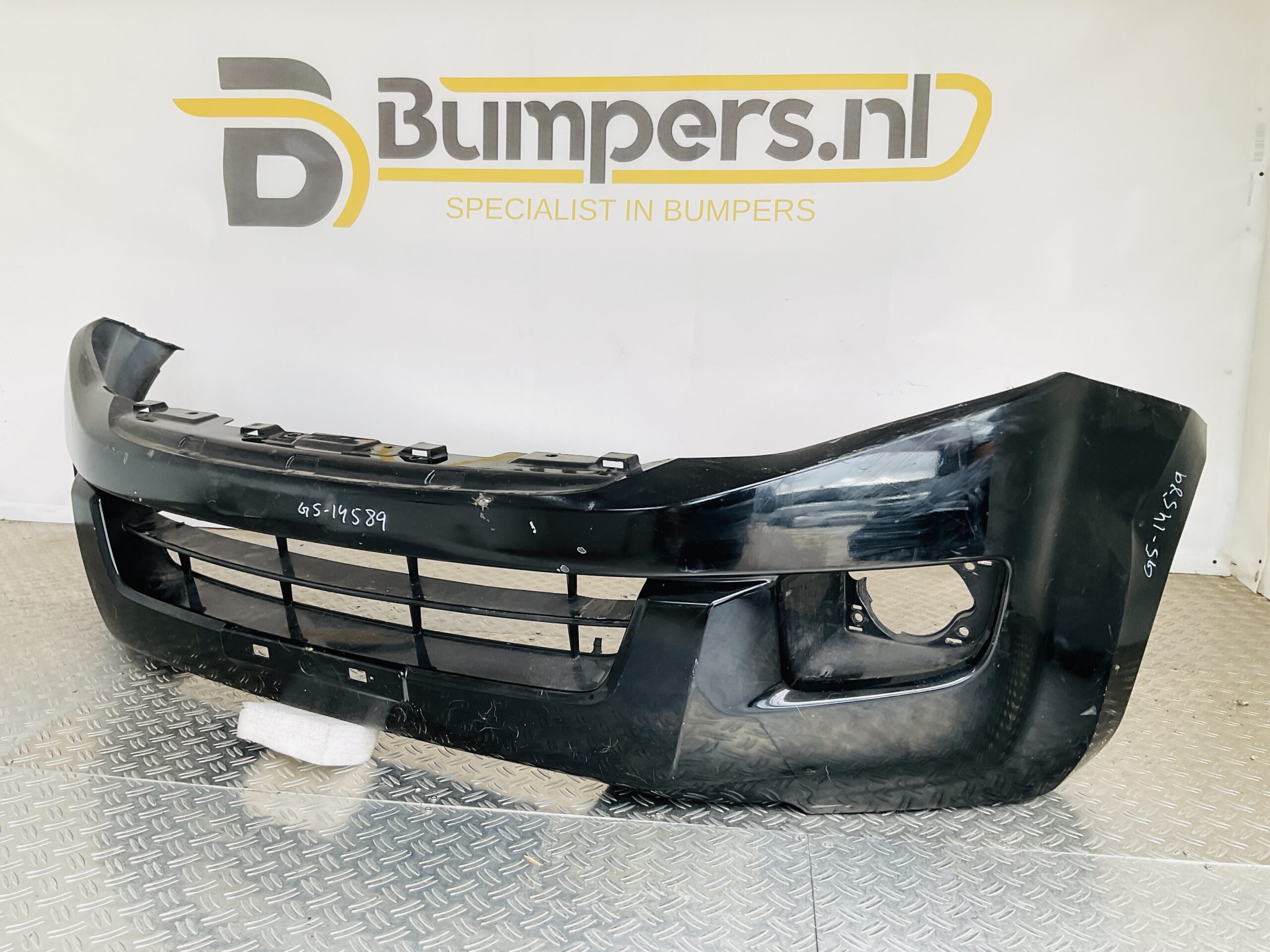 Bumper Isuzu D-Max Dmax Land Rover Defender Pick-up 12-16 8981965742 Voorbumper G5-14589z