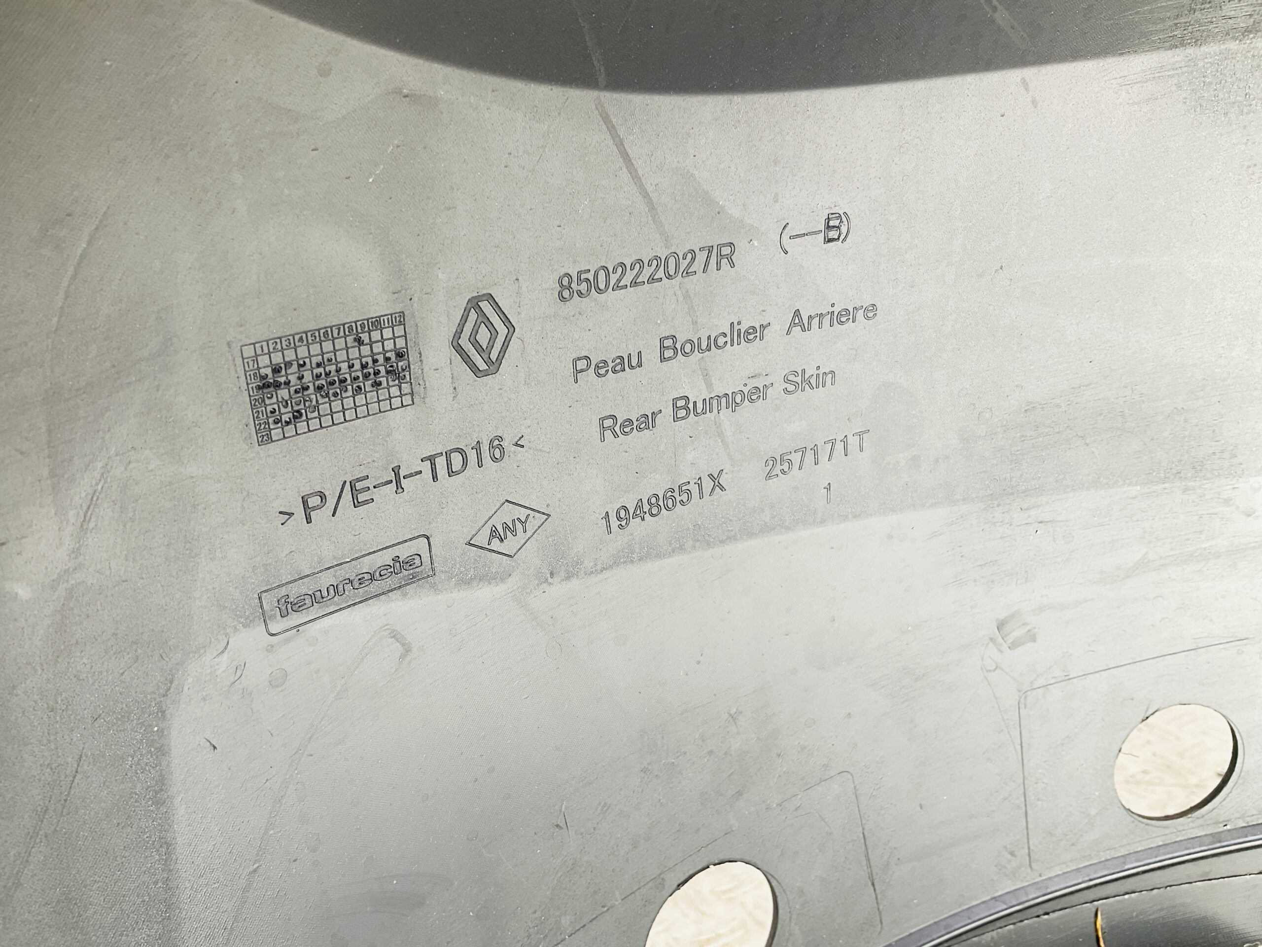 Bumper Dacia Duster 2 II 17- 1948651X Achterbumper E10-14164r