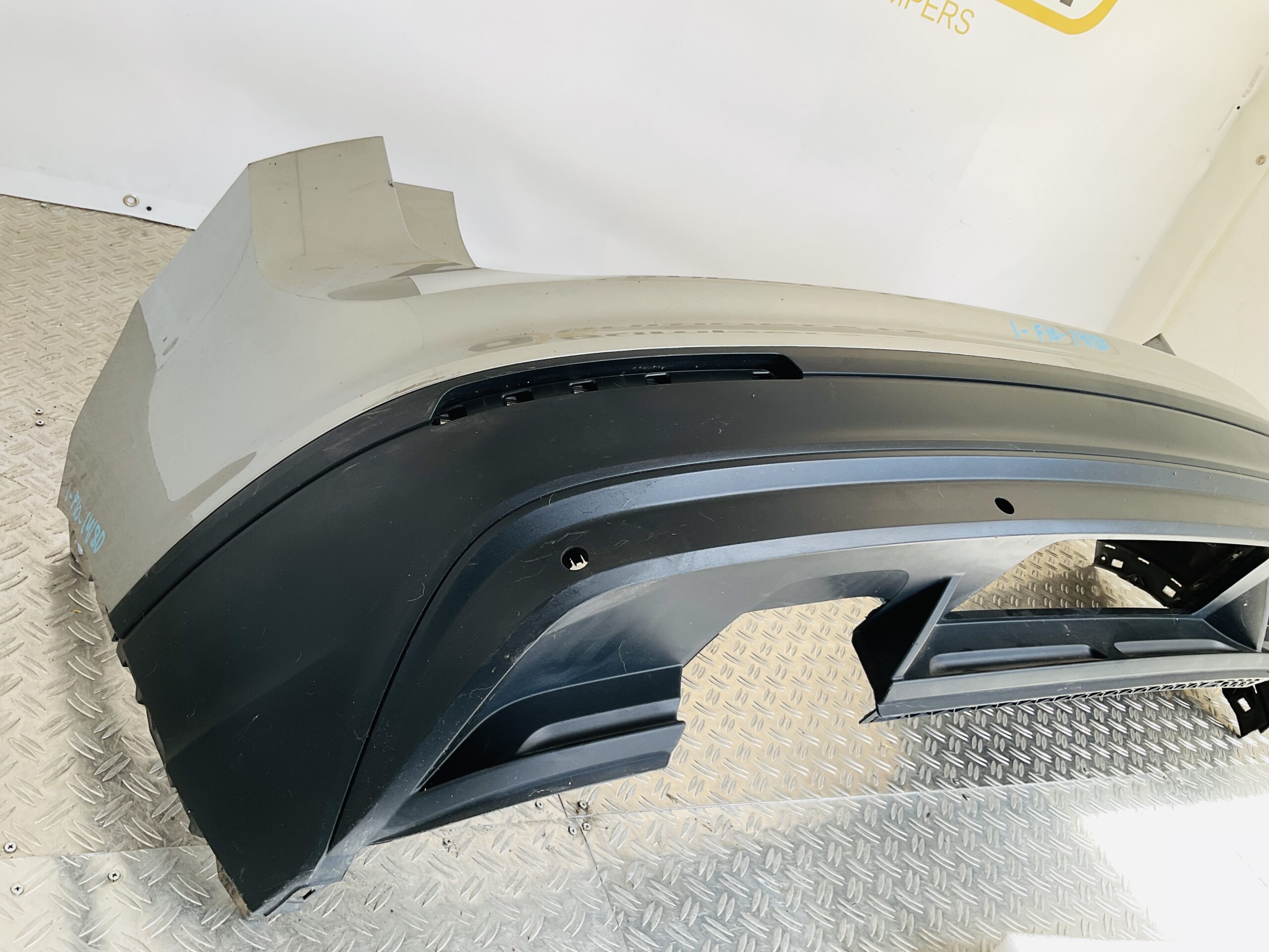 Bumper Volkswagen Tiguan 5NA 21-24 5NA807417 Achterbumper F10-14180r