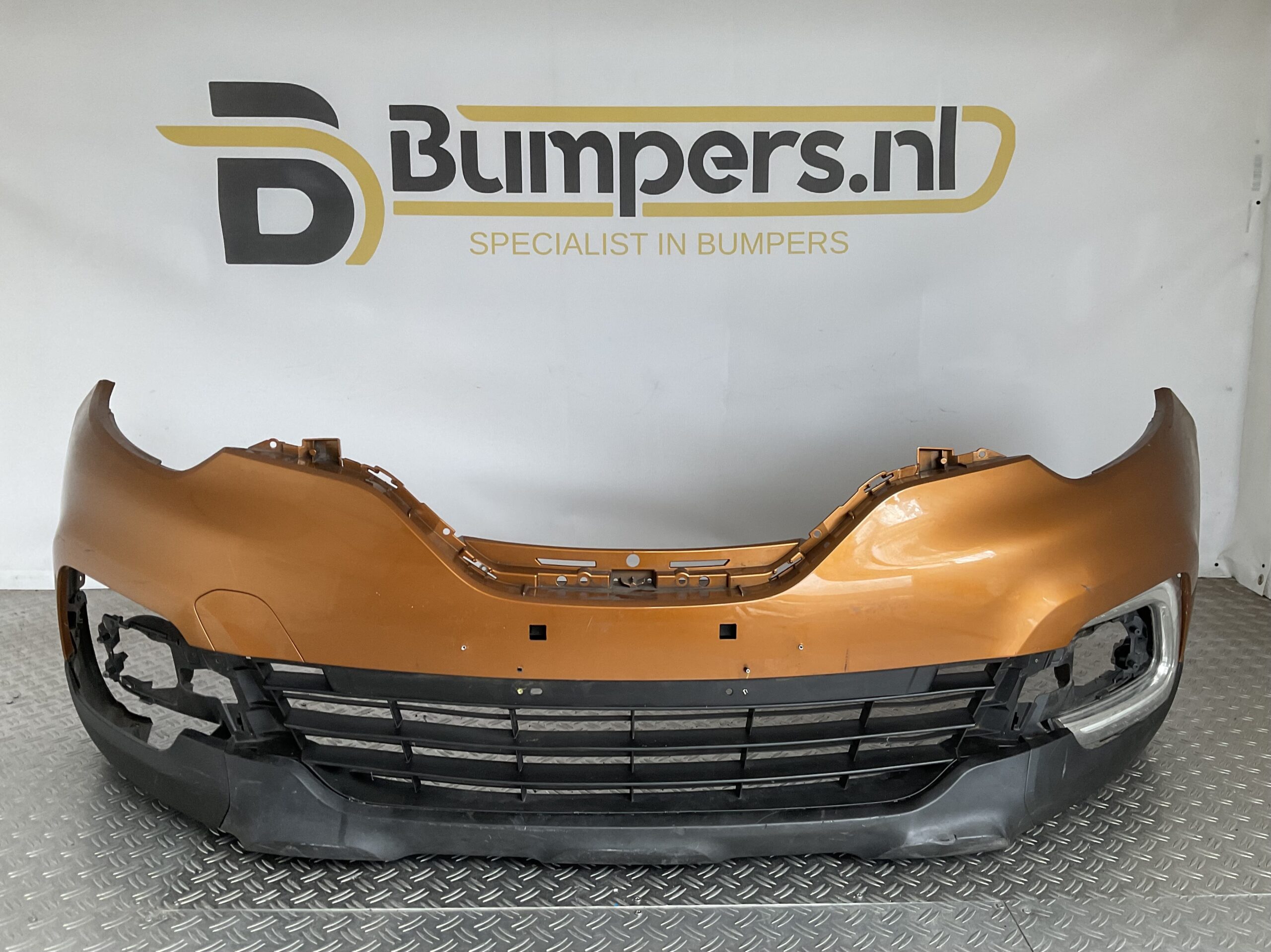 Bumper Renault Captur Facelift 16-21 620227019R LED Voorbumper F5-15782z