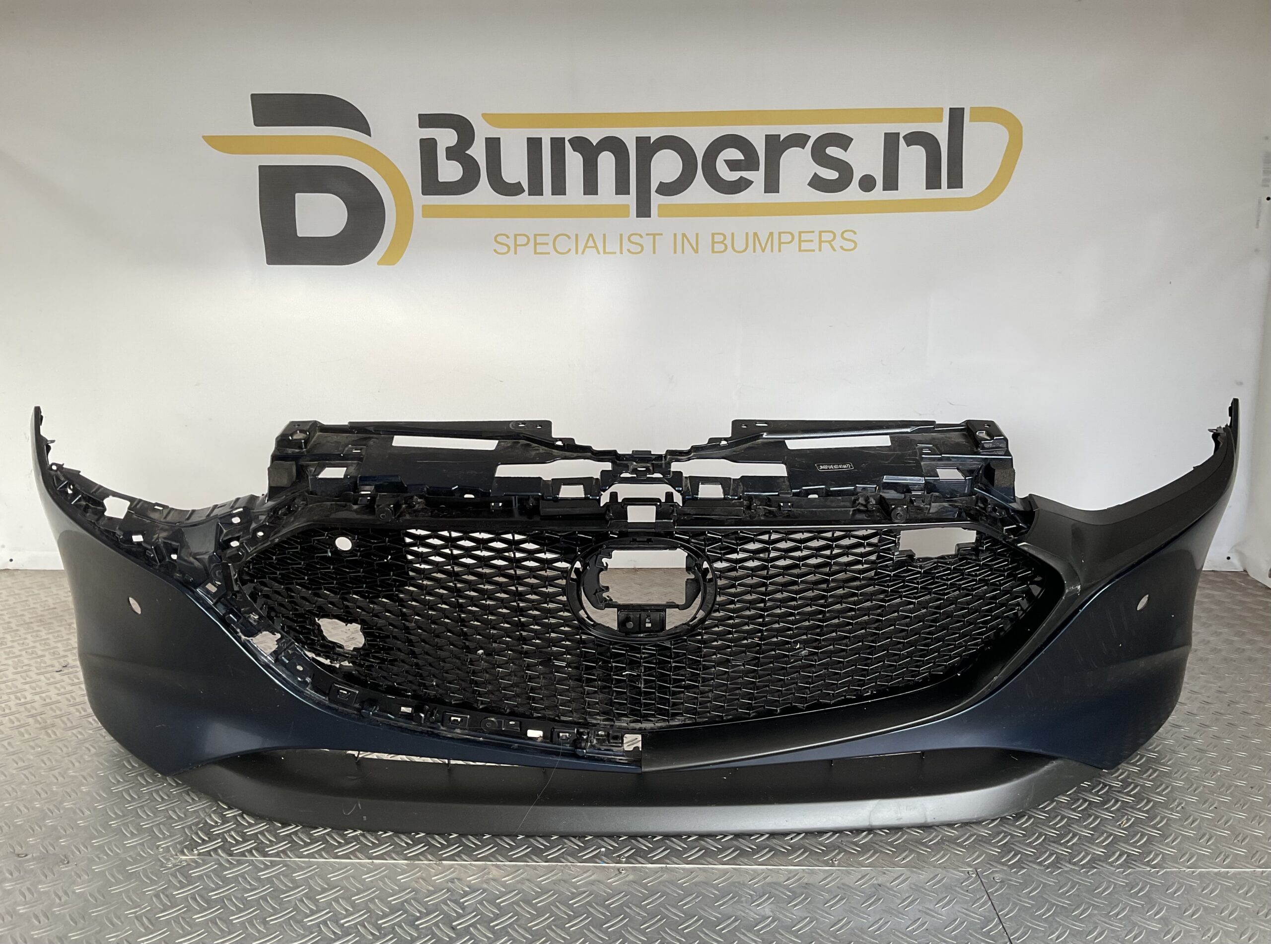 Bumper Mazda 3 III 19- BCKN-50031 Voorbumper B9-15824z