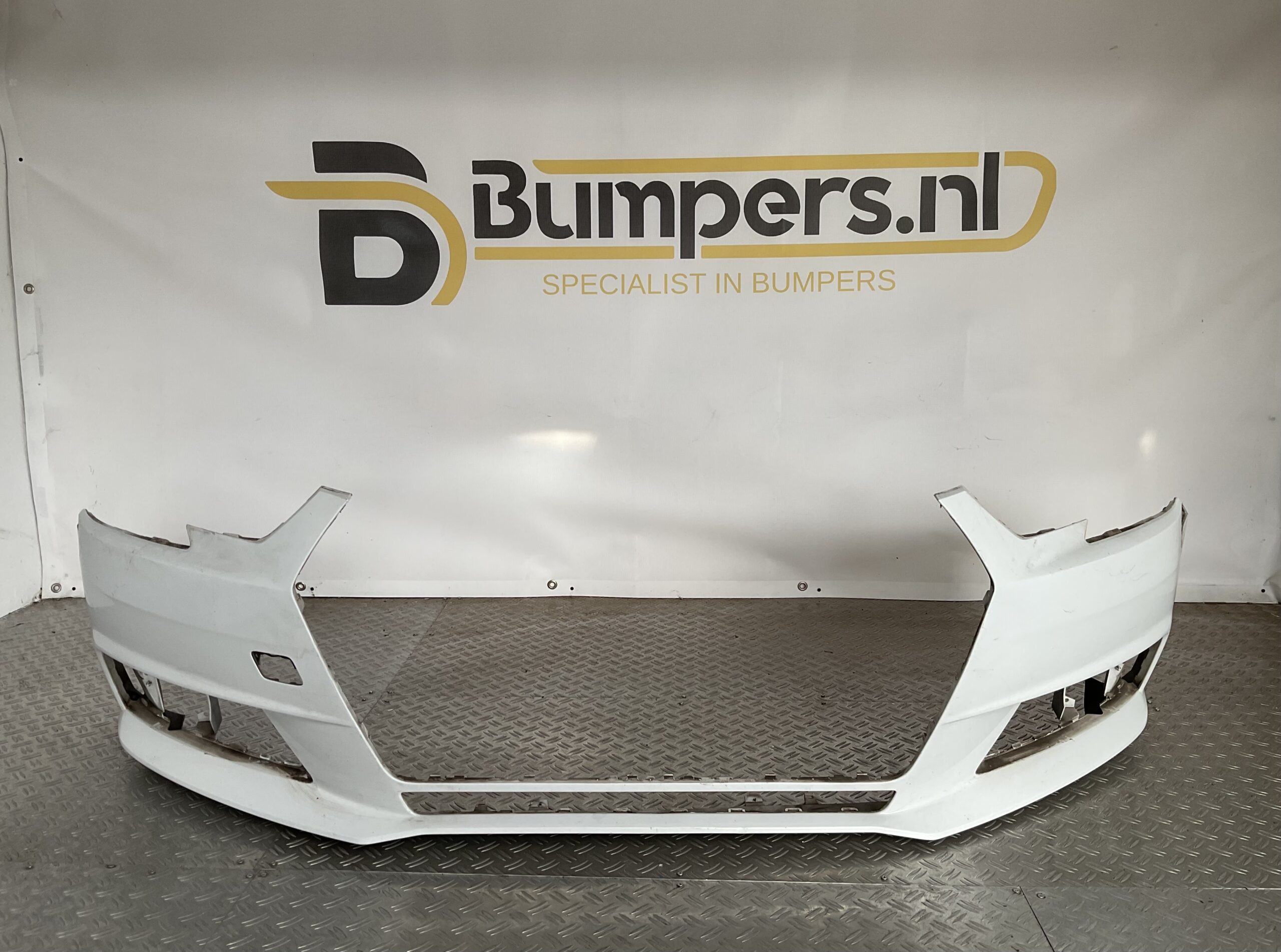 Bumper Audi A4 BW0 B9 Normaal 14-17 8W0807437 Voorbumper H3-15799z