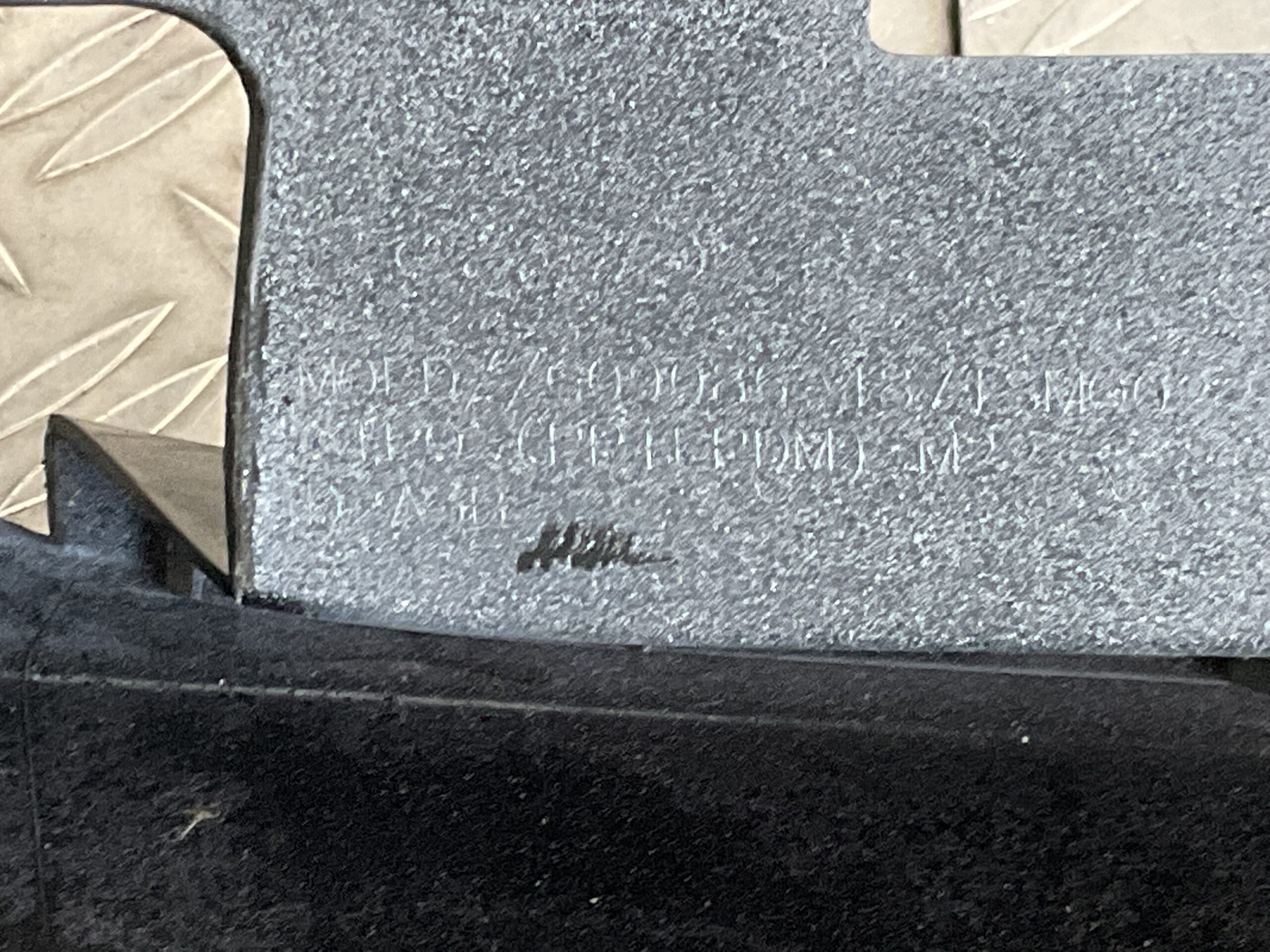 Bumper Ford Kuga MK3 Stline ST-Line LV4B-17D957-H Voorbumper D5-16180z