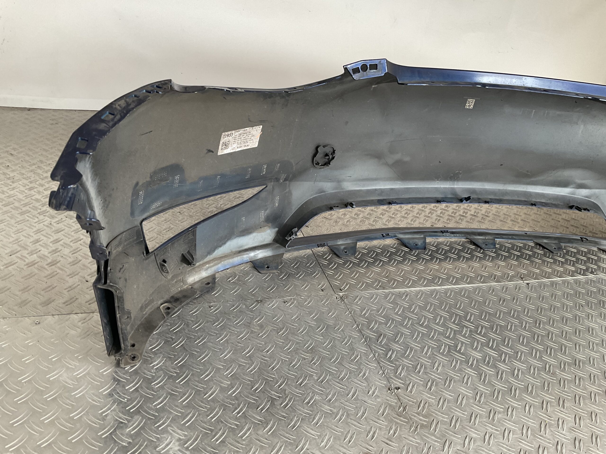 Bumper Tesla Model Y 2020-2024 1540104-06-C Voorbumper B9-16205z