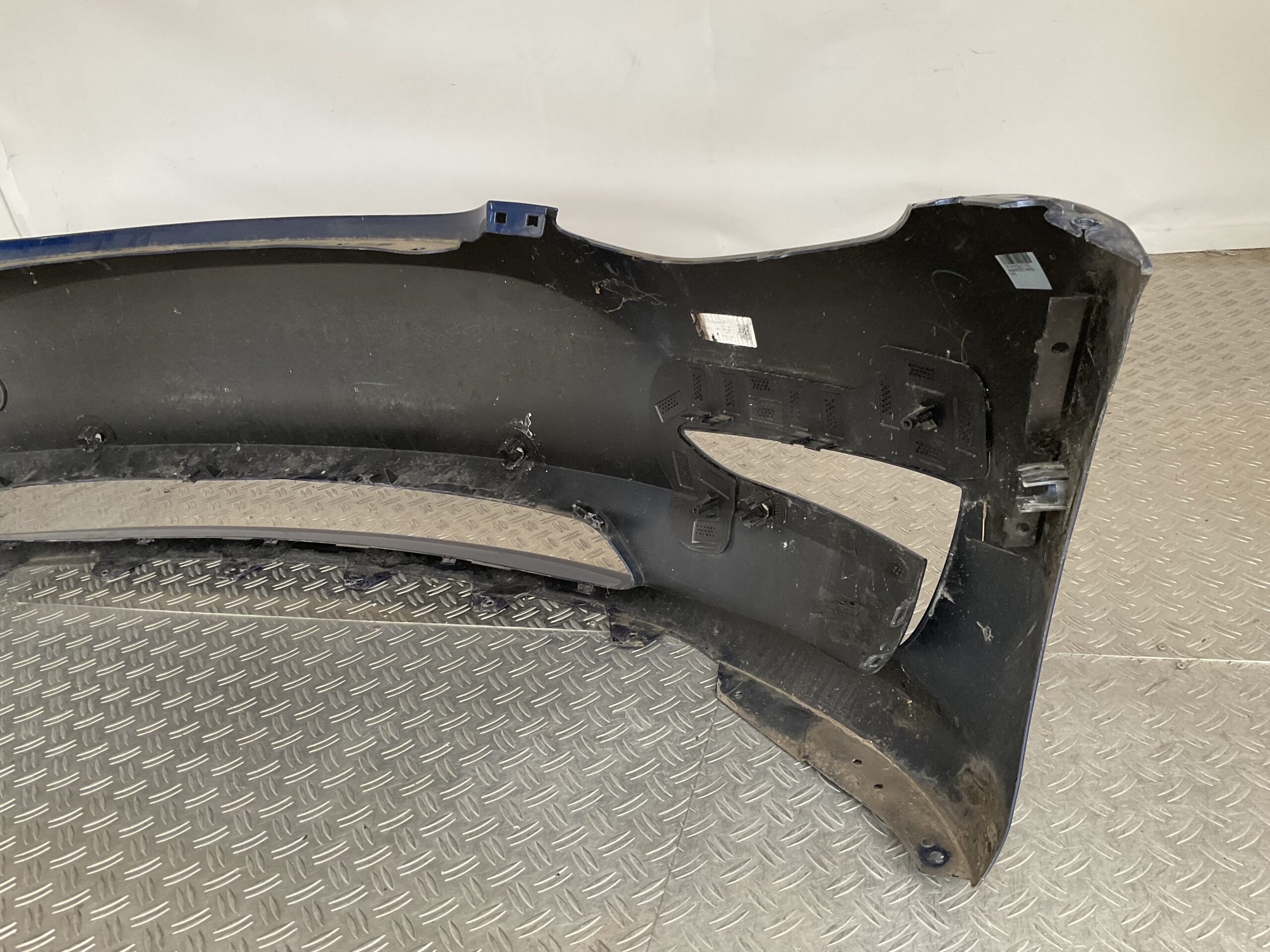 Bumper Tesla Model Y 2020-2024 1540104-06-C Voorbumper B9-16206z