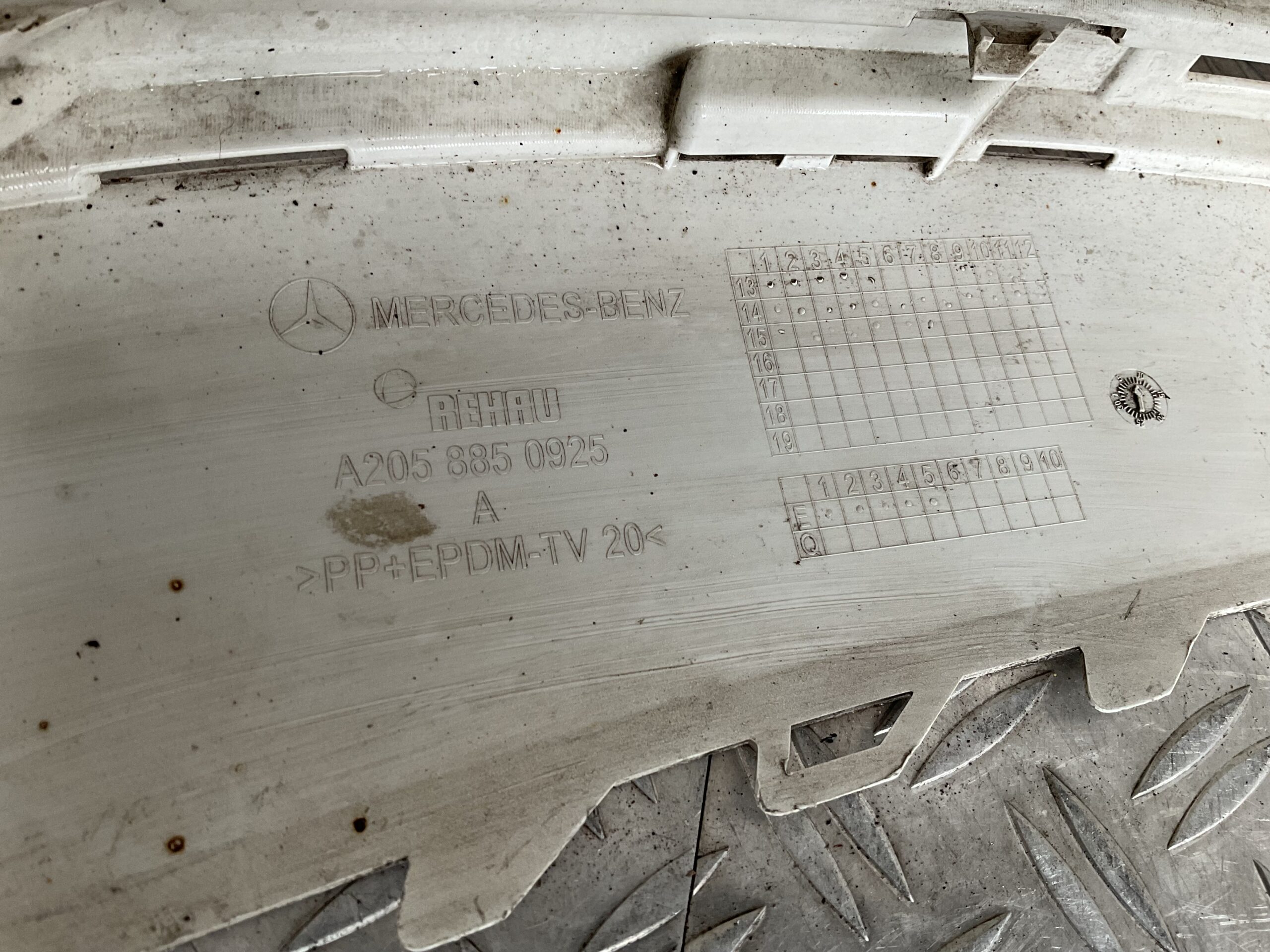 Bumper Mercedes C Klasse W205 AMG 14-17 A2058850925 Voorbumper A4-16209z