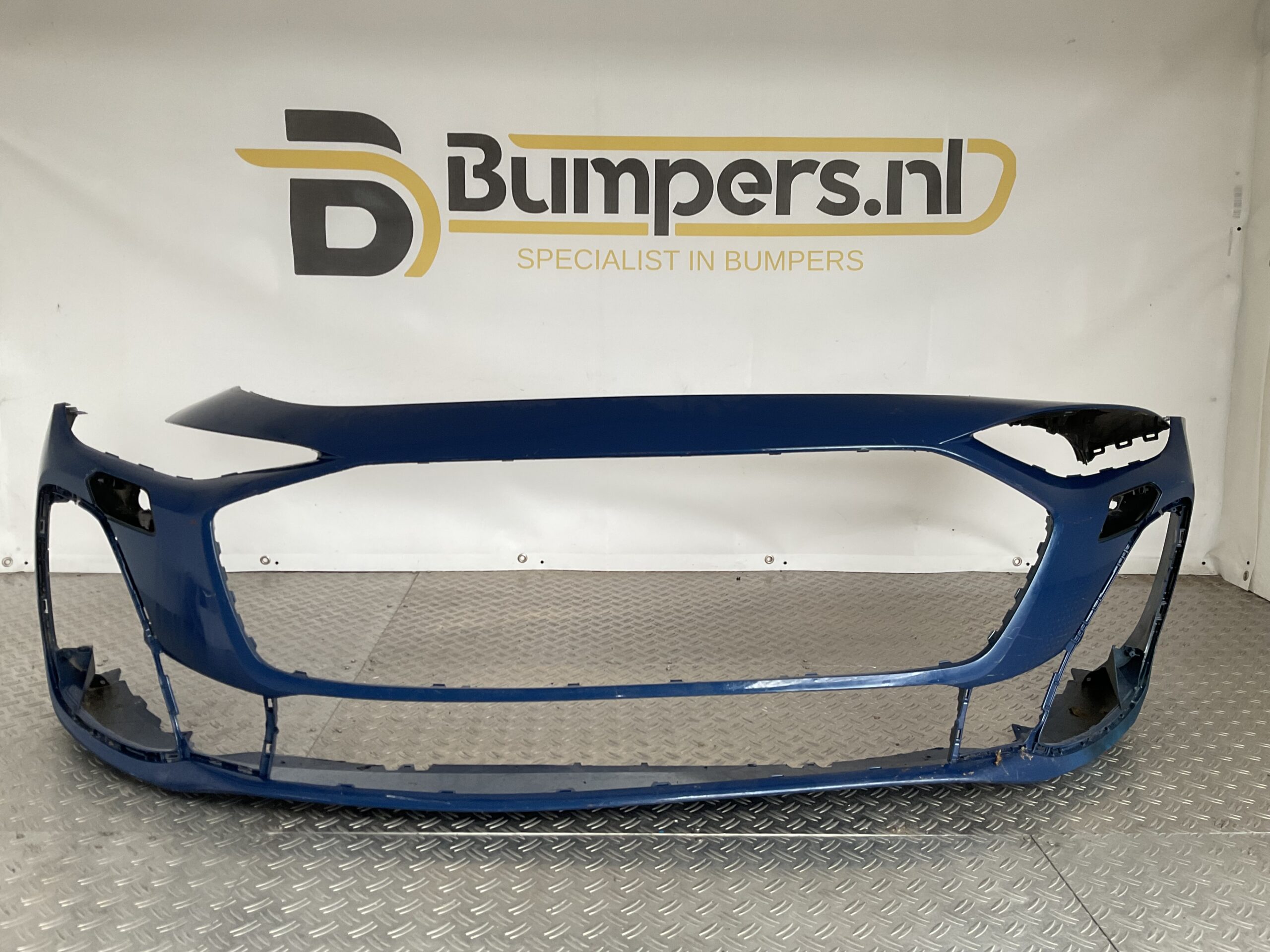 Bumper Audi A5 8B3 Sline S-Line 25- 8B3807437a Voorbumper H5-16218z