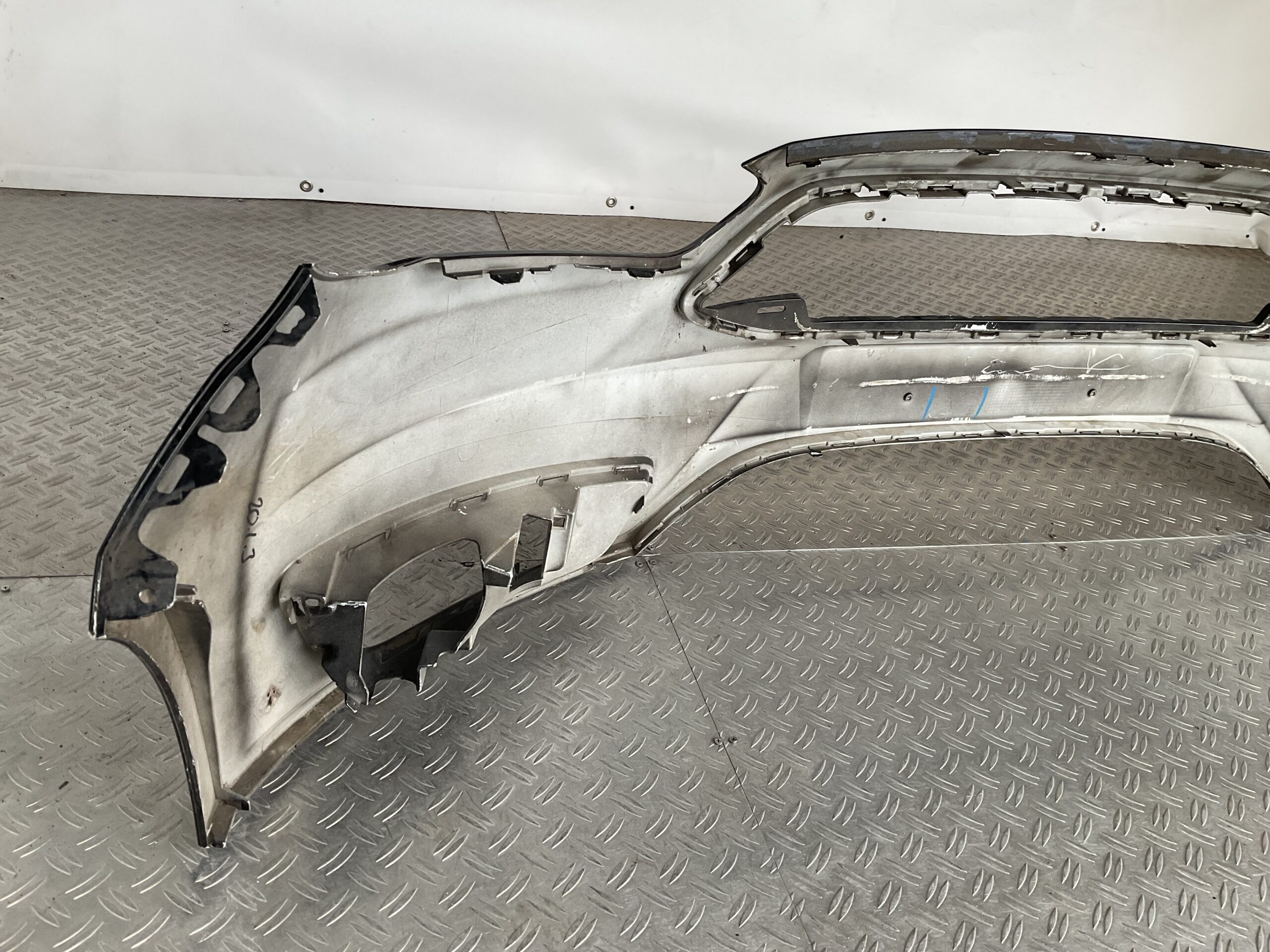 Bumper Ford Focus MK3 Facelift 14-18 F1EB-17757-A Voorbumper D9-16242z