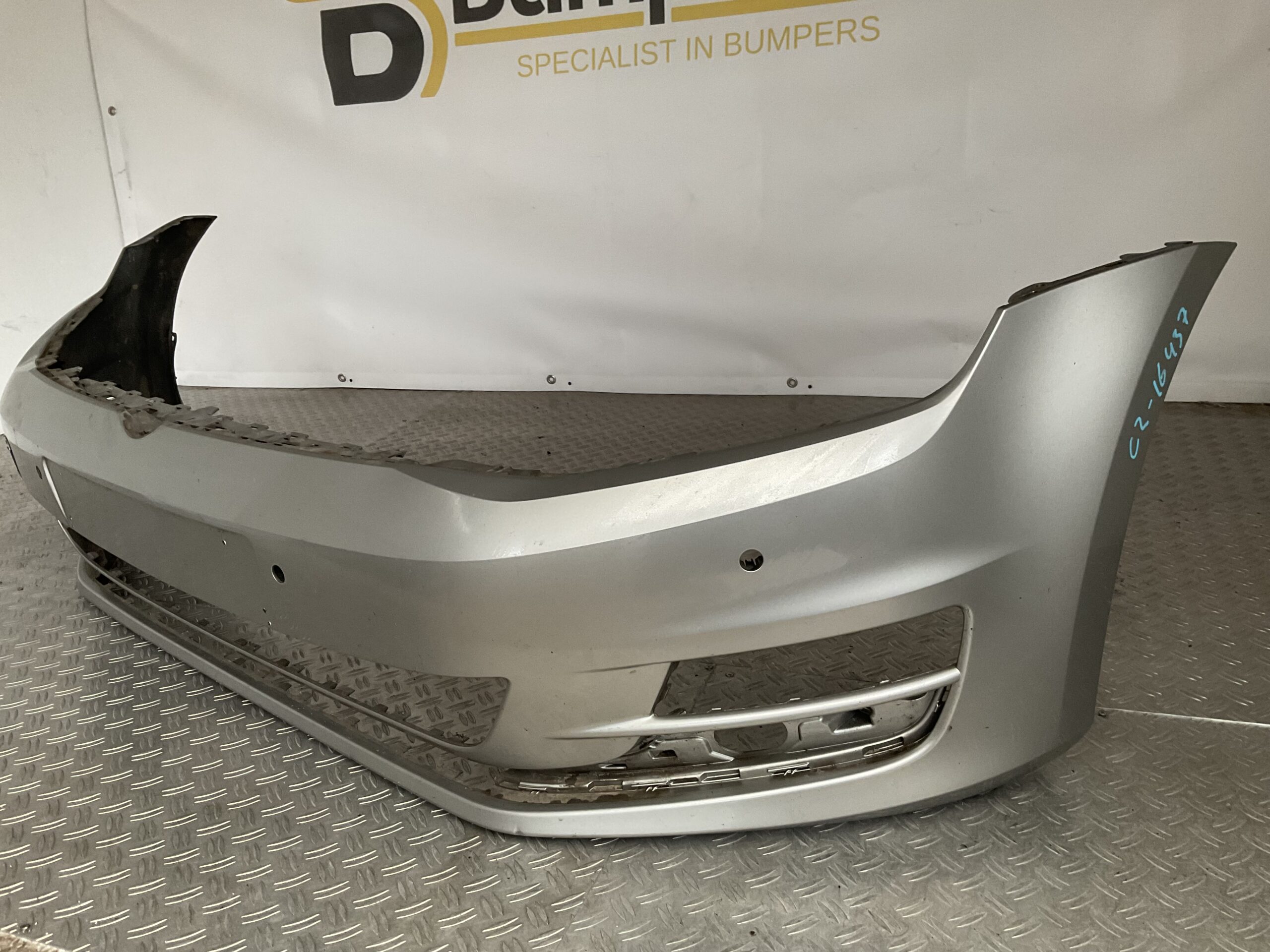 Bumper Volkswagen Golf 7 12-16 pdc 5G0807221BN Voorbumper C2-16437z