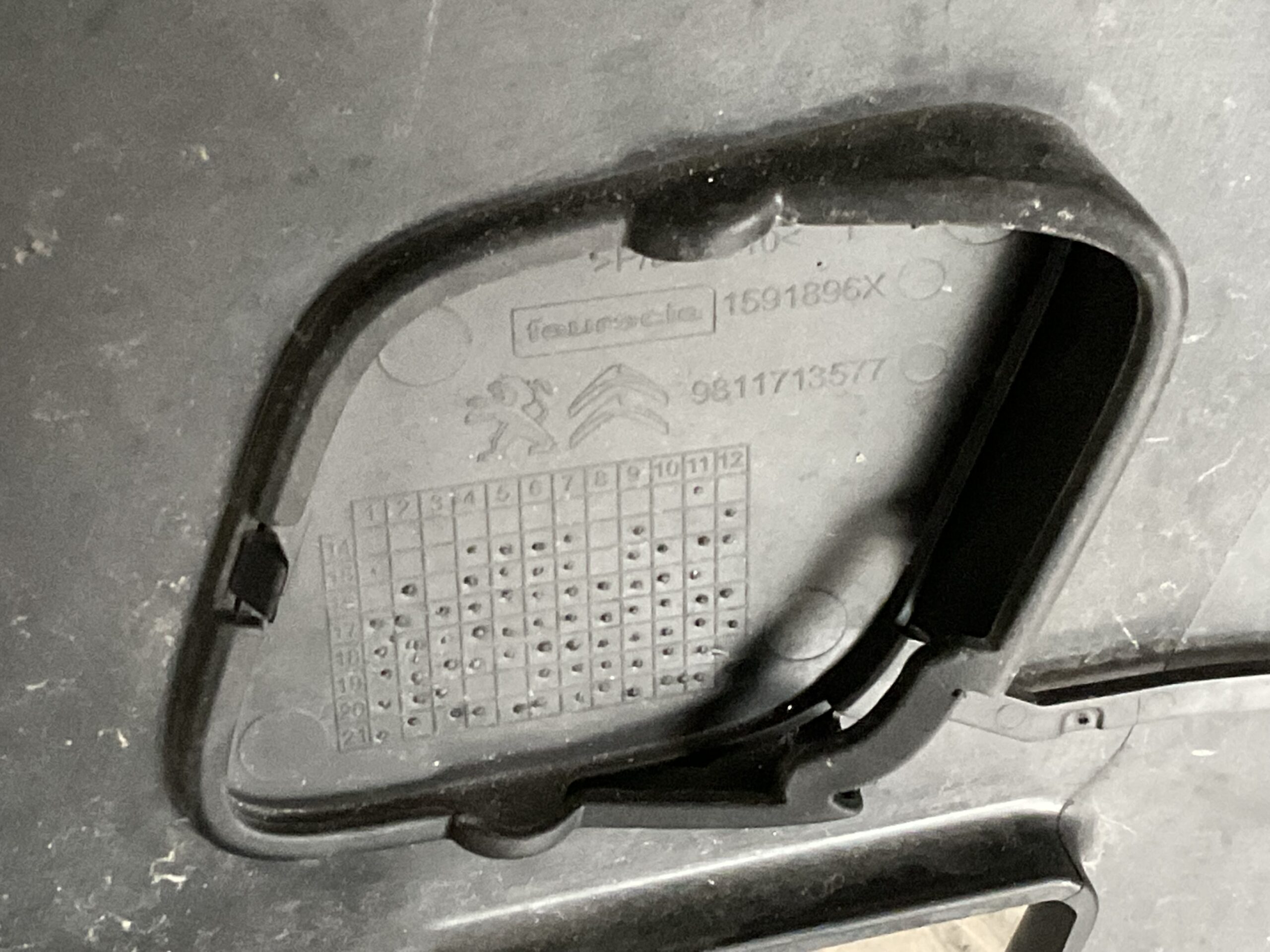 Bumper Peugeot Expert Citroen Jumpy 18-23 9808639977 Voorbumper J5-16435z