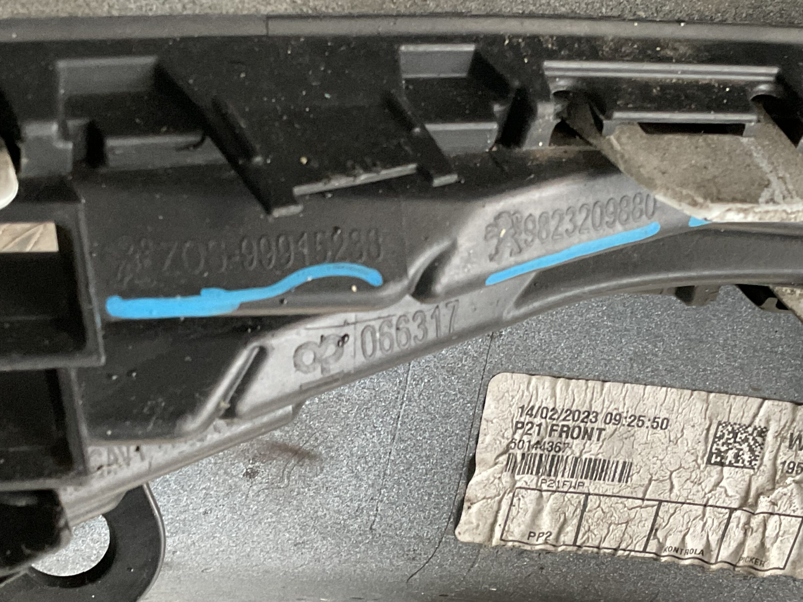 Bumper Peugeot 208 19-23 9823203580 Voorbumper J7-12956z