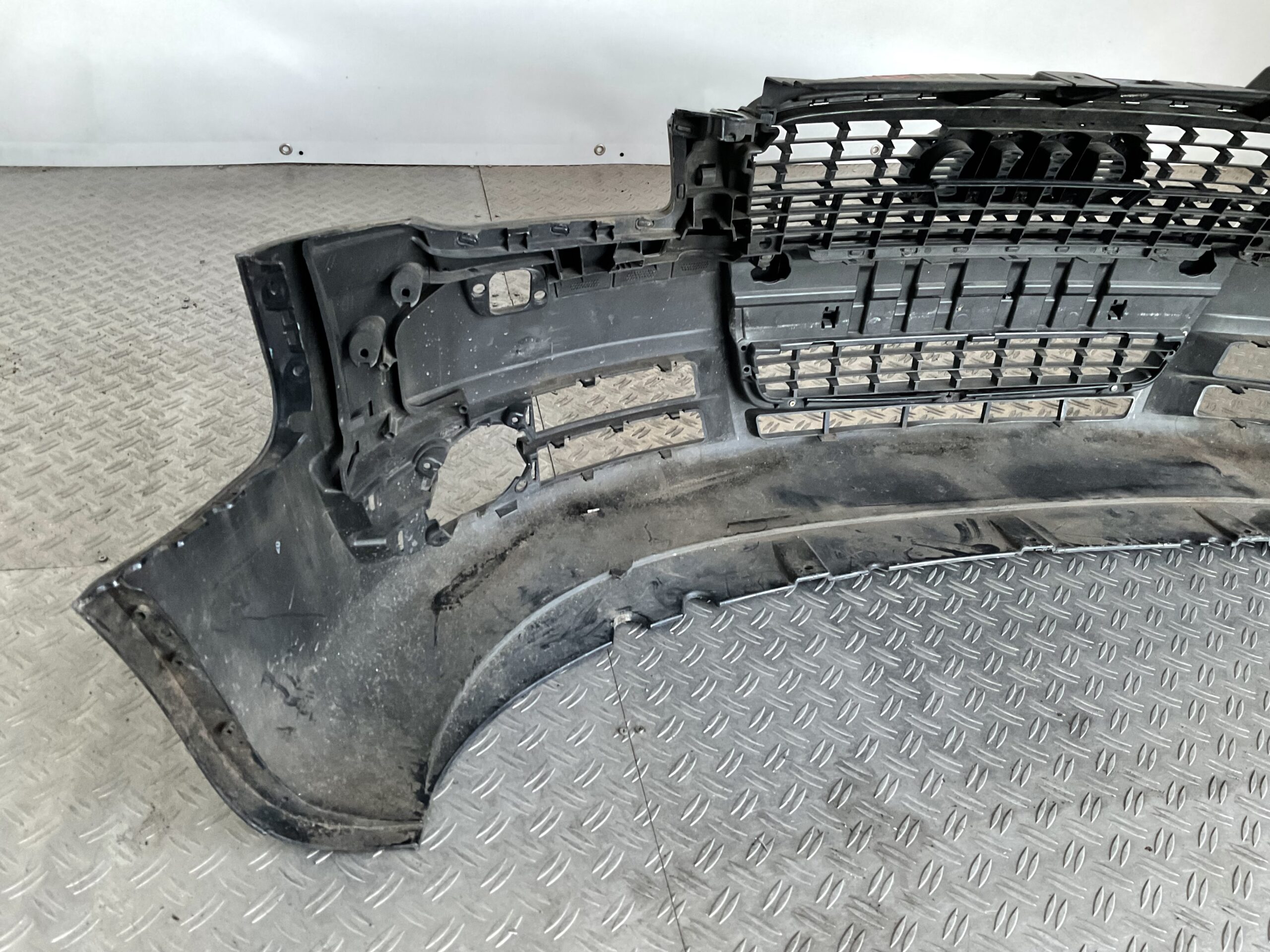 Bumper Audi A4 8E 8H 06-098e0807437 Voorbumper H3-16517z
