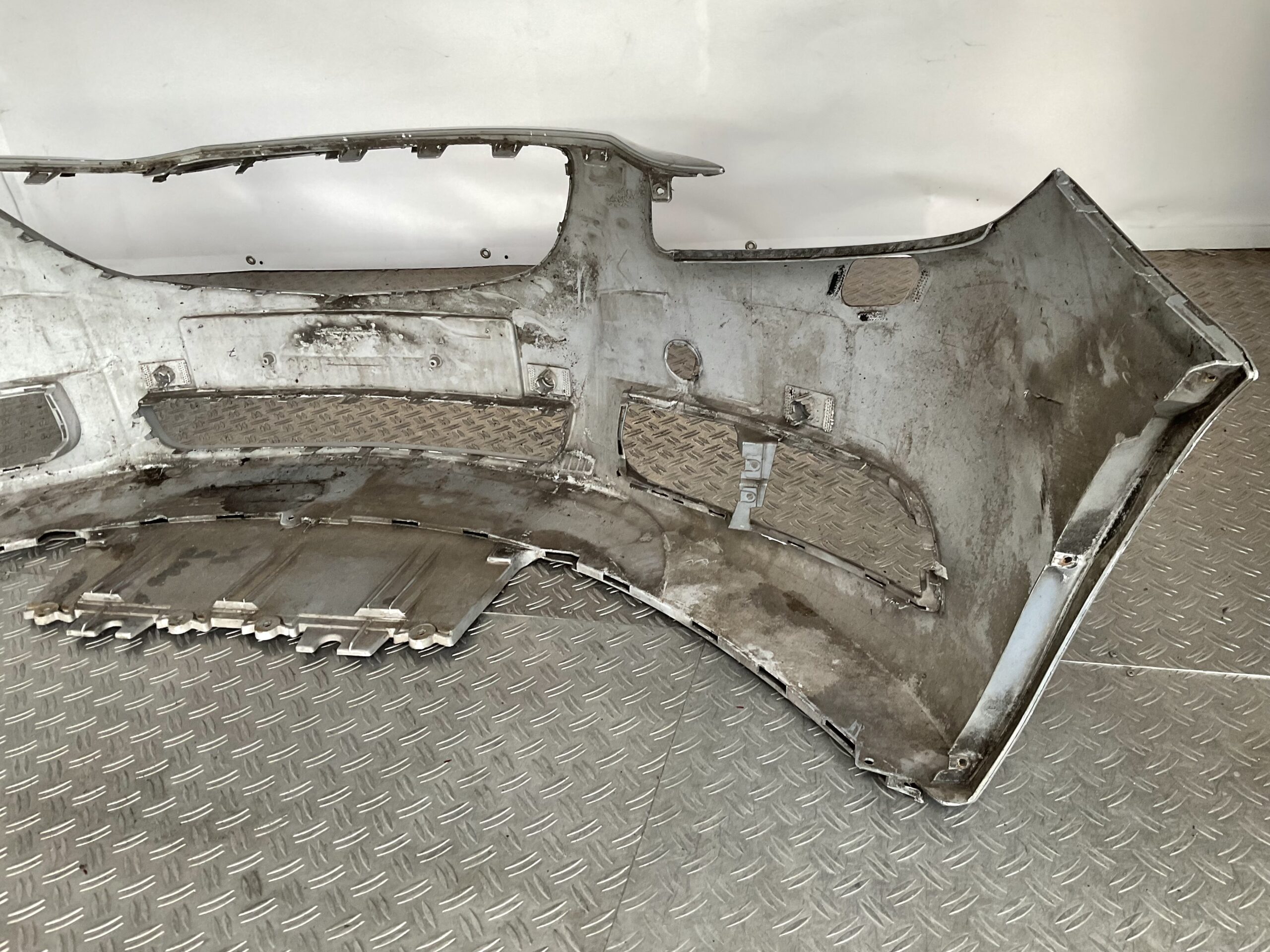 Bumper Opel Insignia A 09-12 13288286 Voorbumper i9-16527z