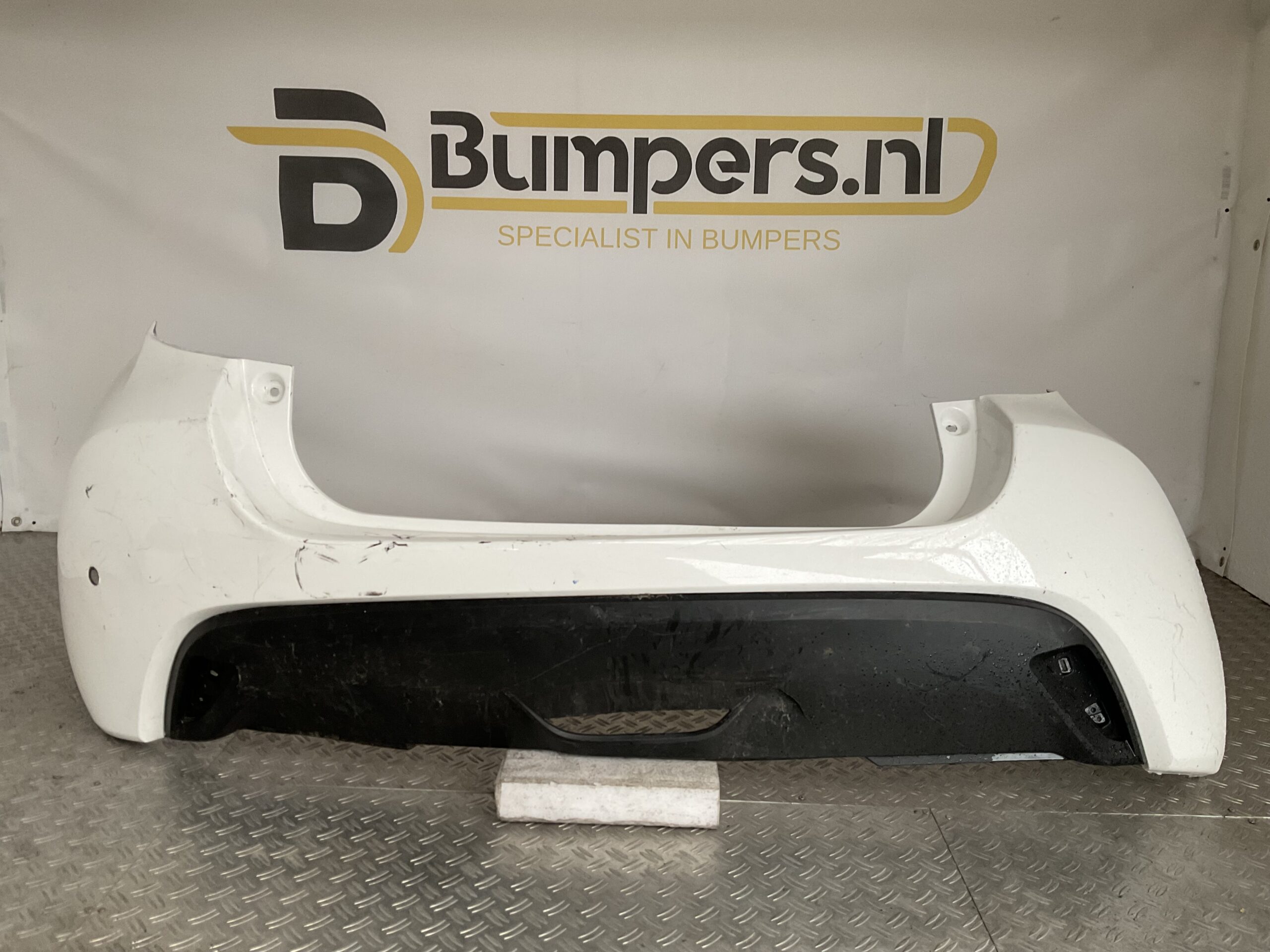 Bumper Toyota Yaris 20-24 52159-0DC60 Achterbumper F5-16540z