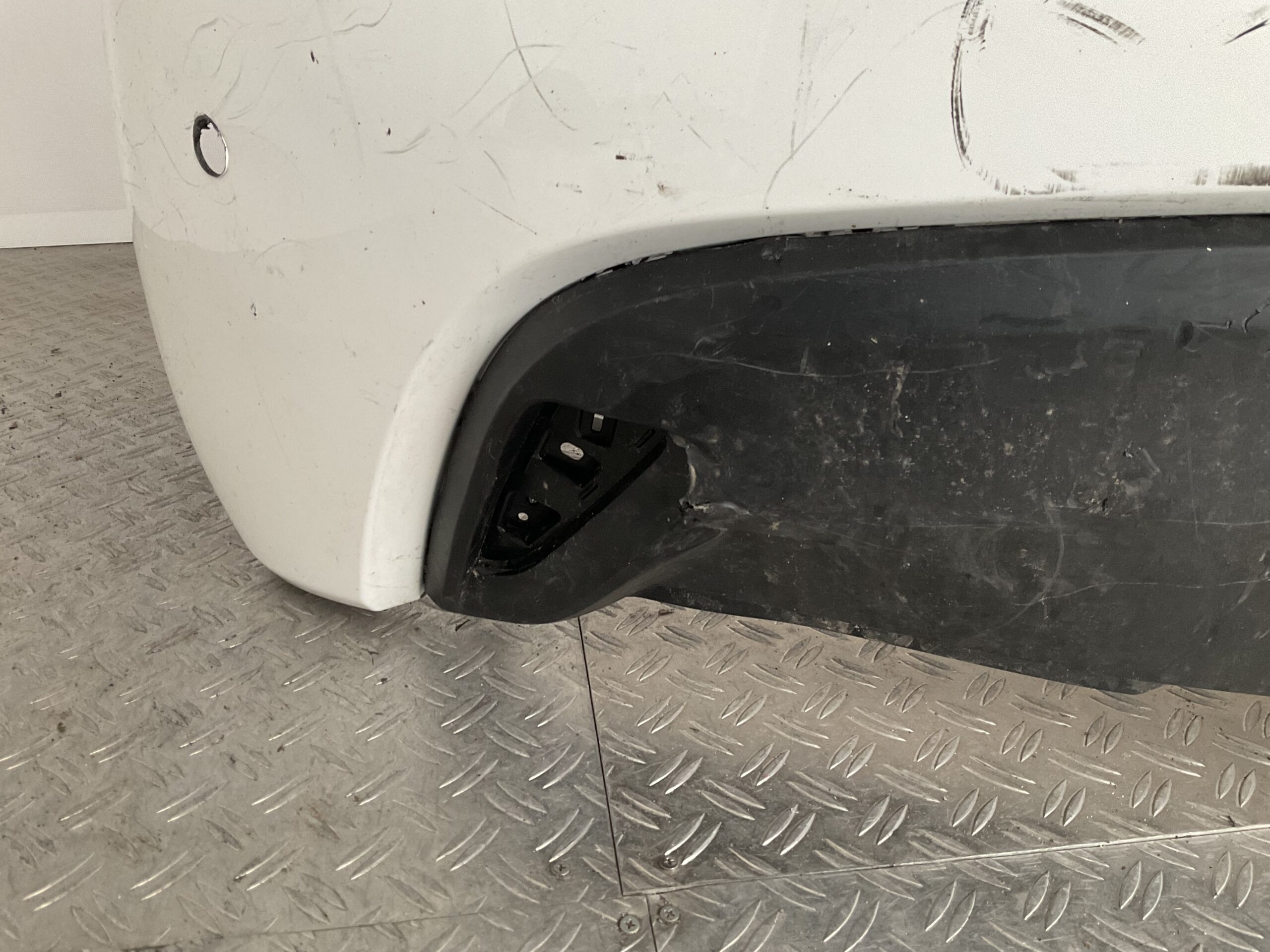 Bumper Toyota Yaris 20-24 52159-0DC60 Achterbumper F5-16540z