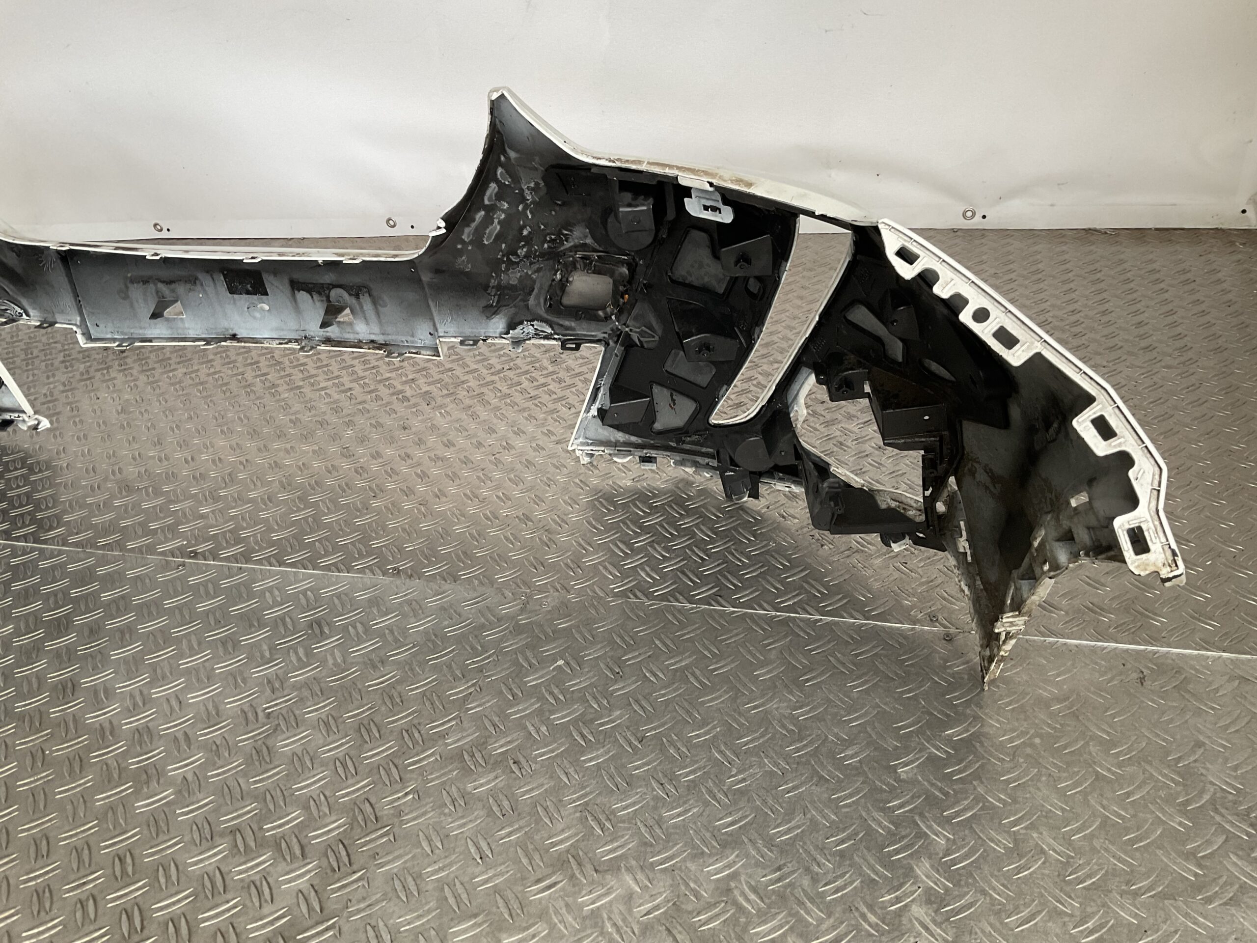 Bumper Peugeot 2008 19-23 9825844580 Voorbumper J5-16566z