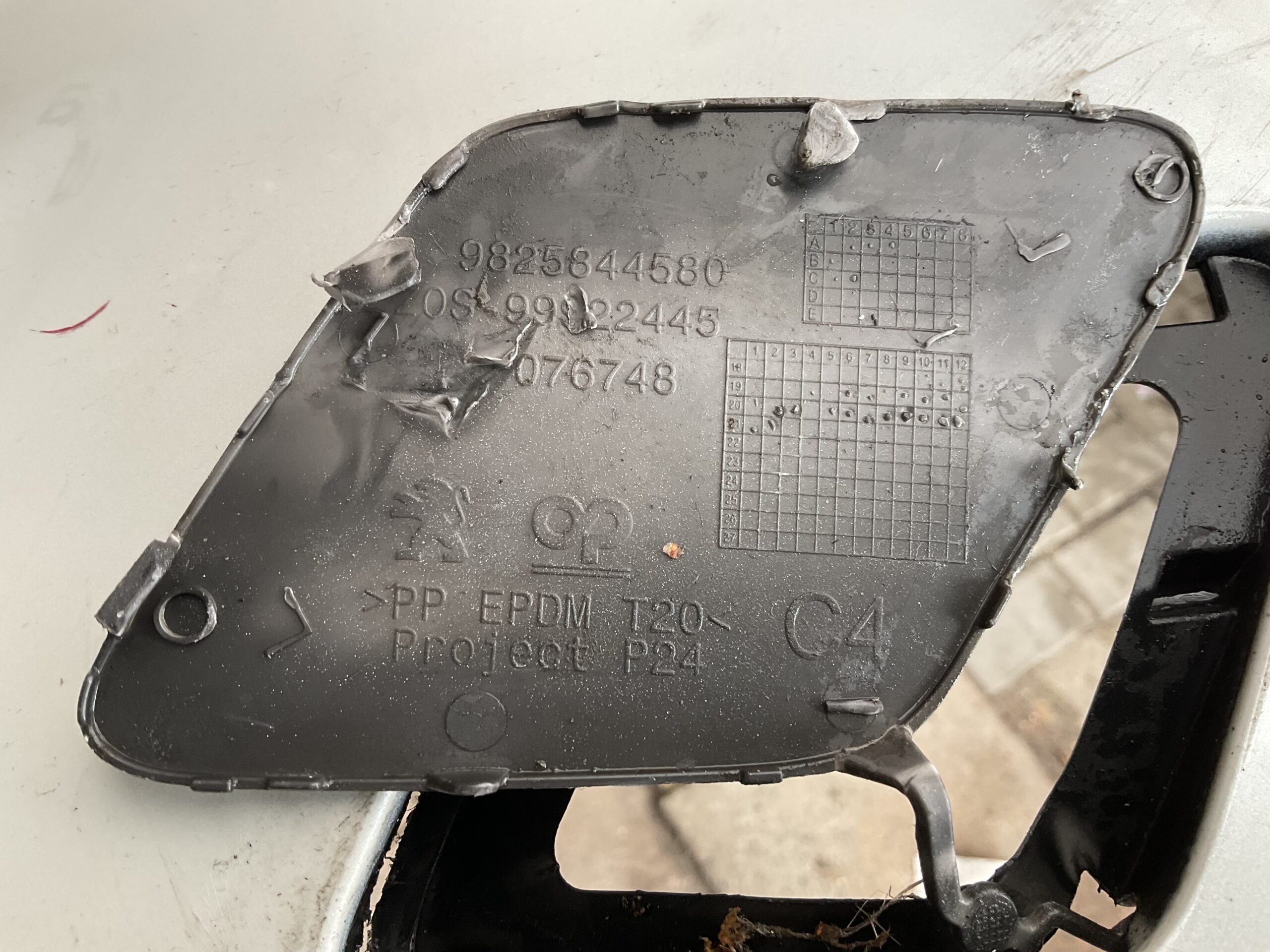 Bumper Peugeot 2008 19-23 9825844580 Voorbumper J5-16566z