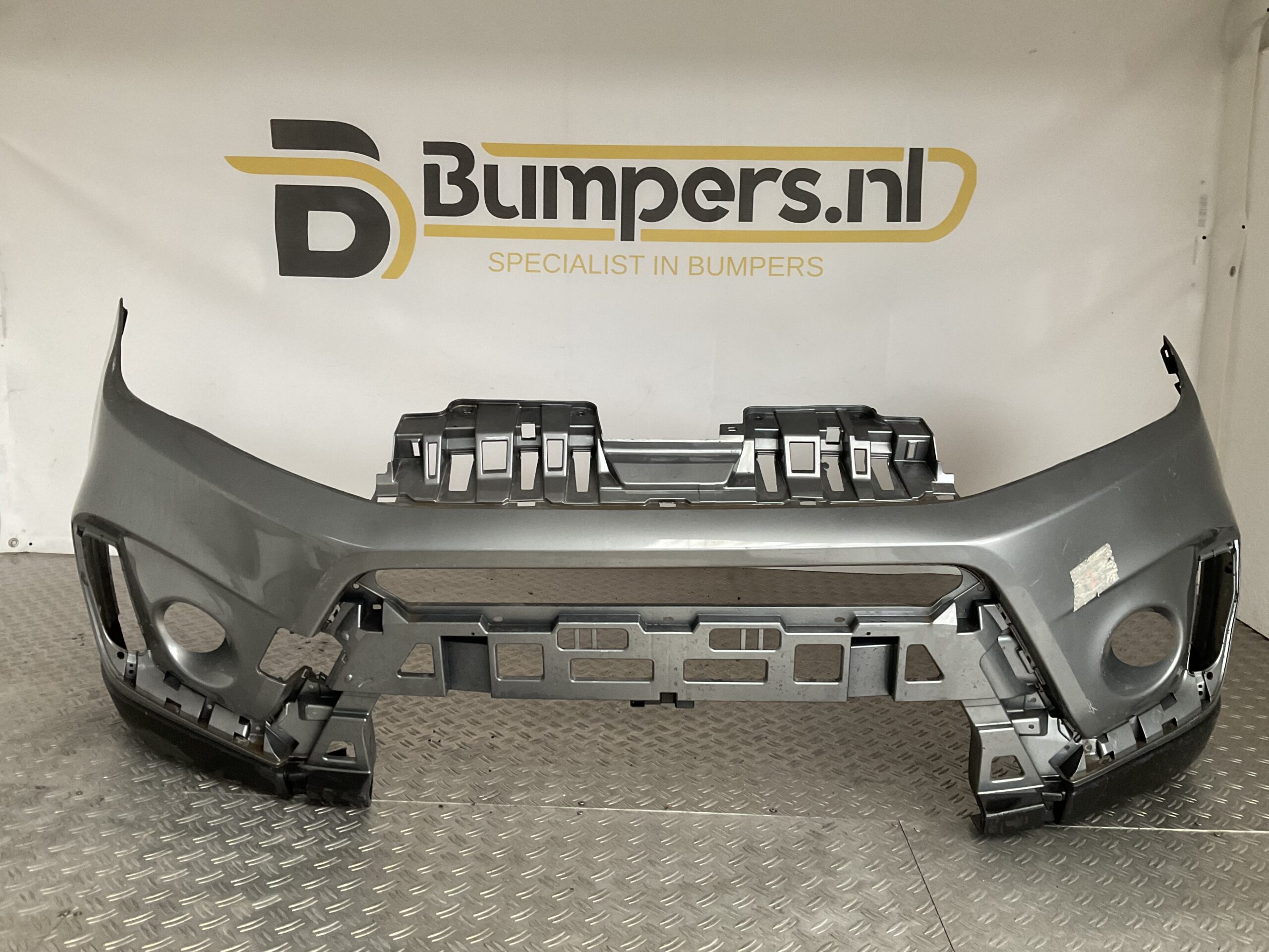 Bumper Suzuki Vitara Facelift 18- 71711-86R Voorbumper E5-16573z