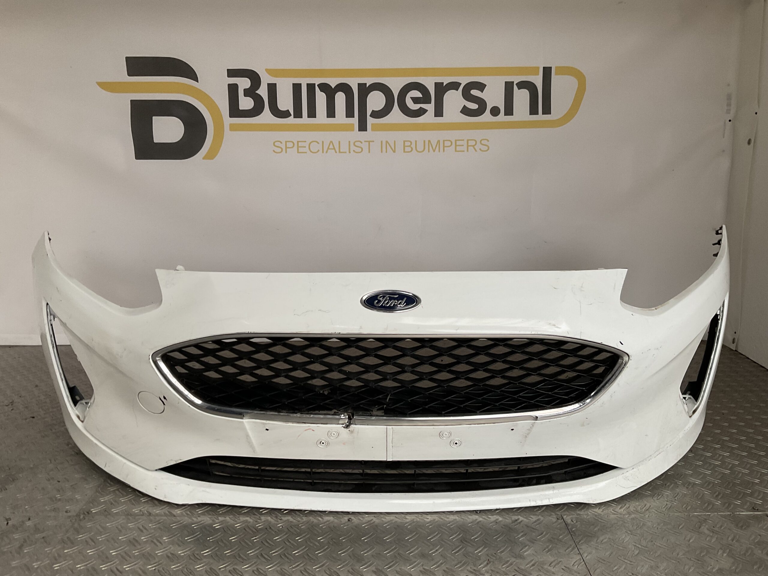Bumper Ford Fiesta MK8 17-21 H1BB-17757-A Voorbumper D3-16584z