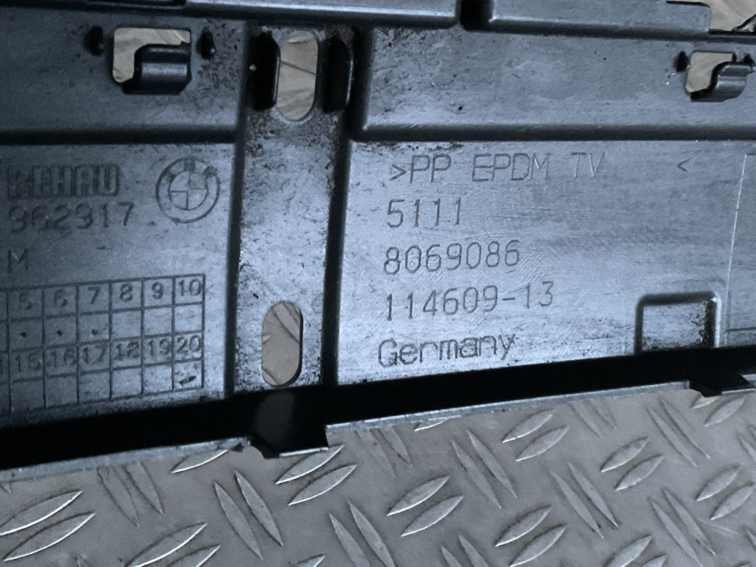 Bumper BMW X2 F39 MPakket M-Pakket 51118069086 Voorbumper K5-16614z