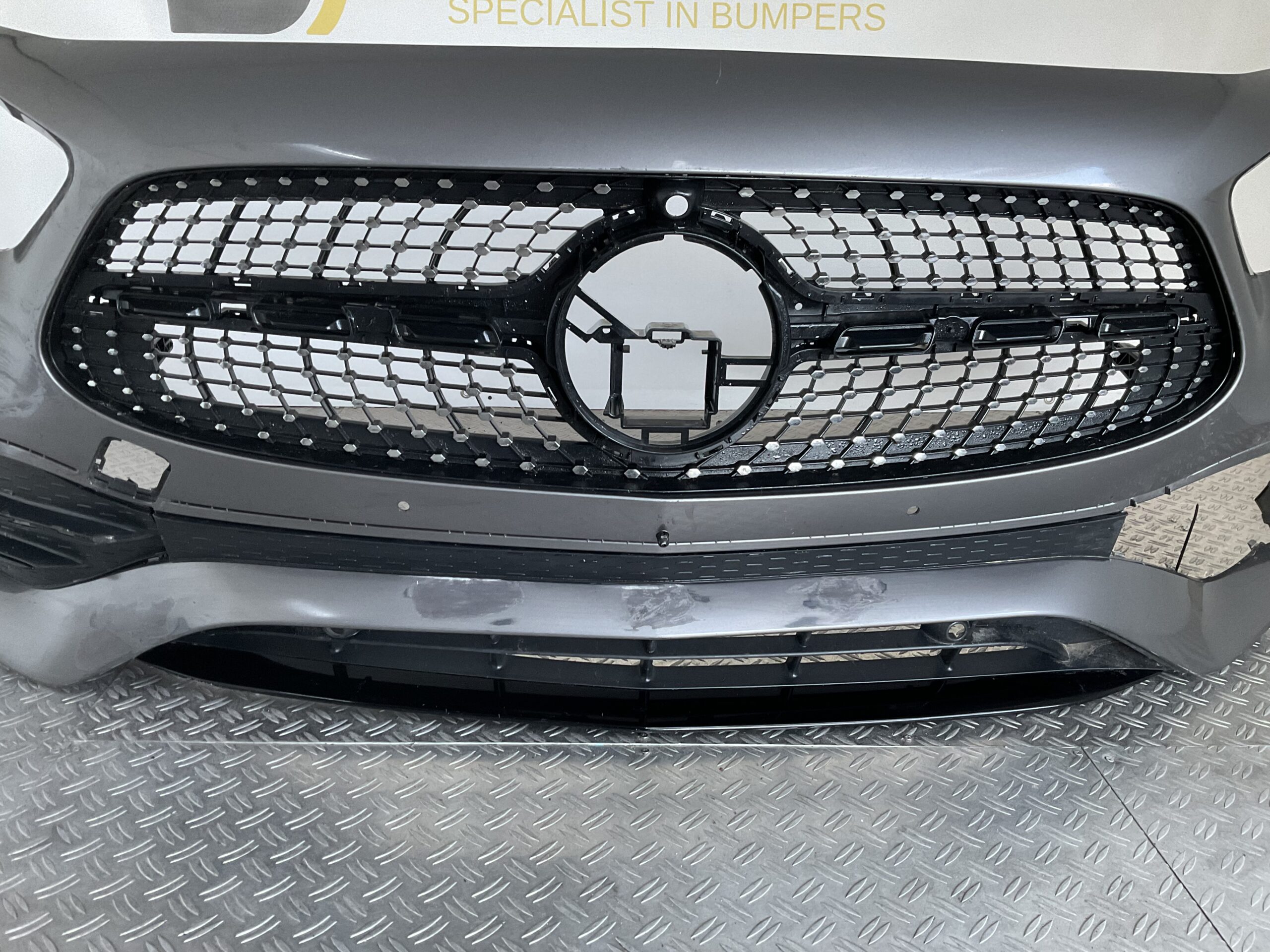 Bumper Mercedes GLA W247 H247 AMG Line 18-24 A2478850607 Voorbumper B3-16611z