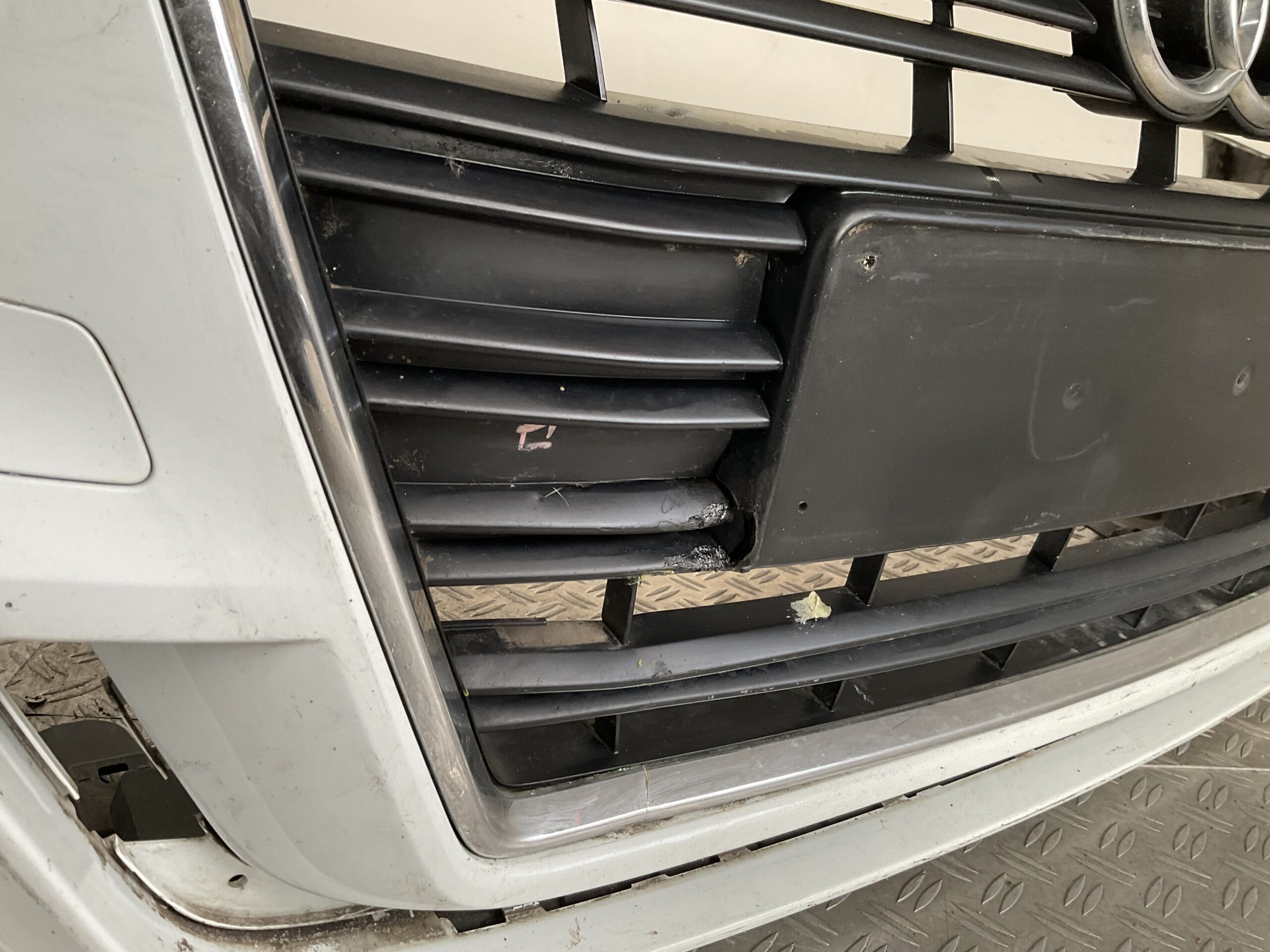 Bumper Audi A3 8V S3 Sline S-Line Facelift kls 17-21 8v3853651 Voorbumper H3-16718z