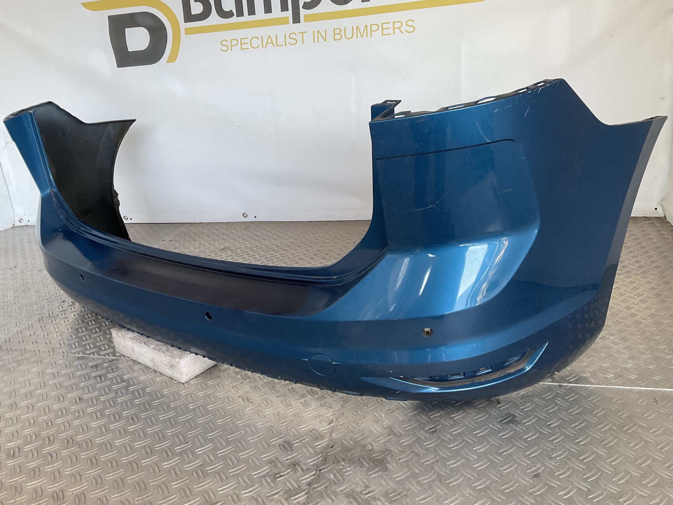 Bumper Volkswagen Touran 5TA III 15-18 5TA807421AB Achterbumper F4-17228z