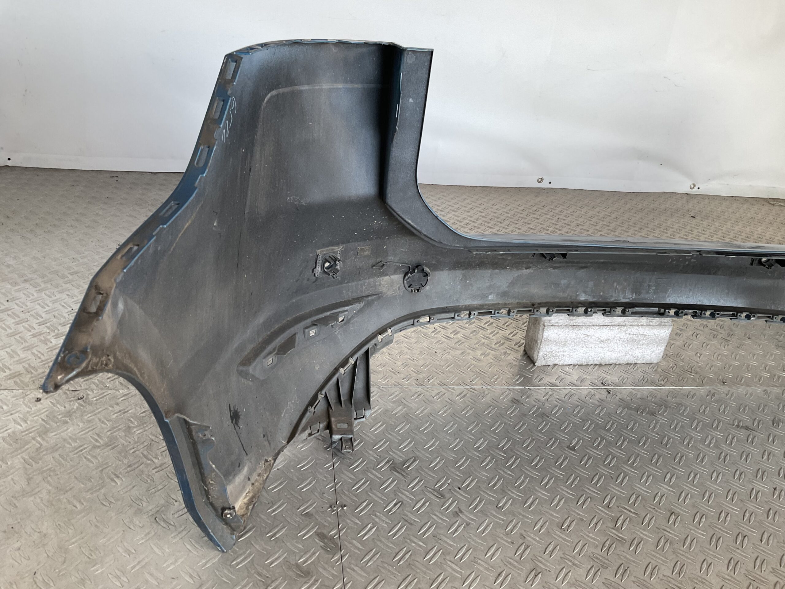 Bumper Volkswagen Touran 5TA III 15-18 5TA807421AB Achterbumper F4-17228z