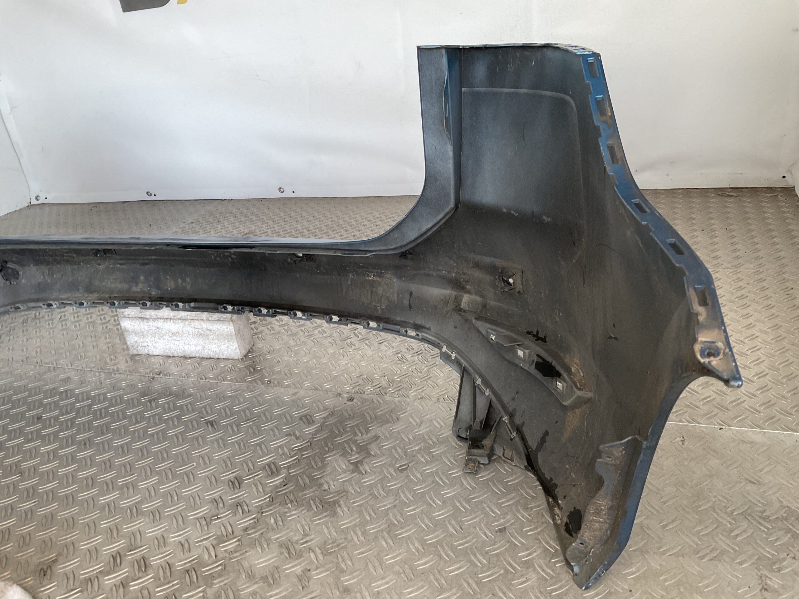 Bumper Volkswagen Touran 5TA III 15-18 5TA807421AB Achterbumper F4-17228z
