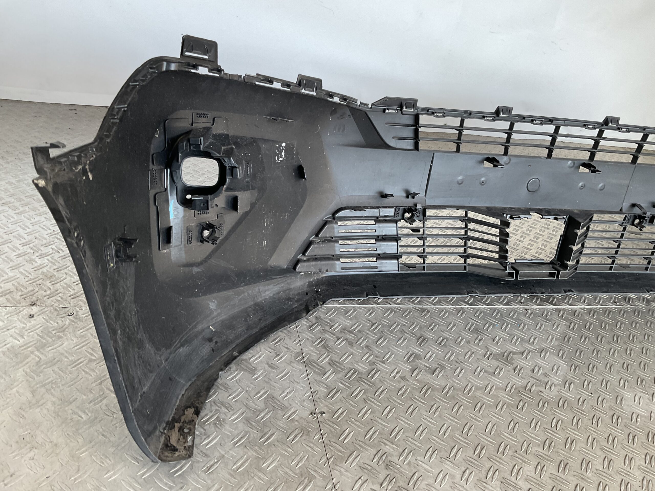 Bumper Peugeot Partner III Facelift 23- 9856090880 Voorbumper J5-17240z