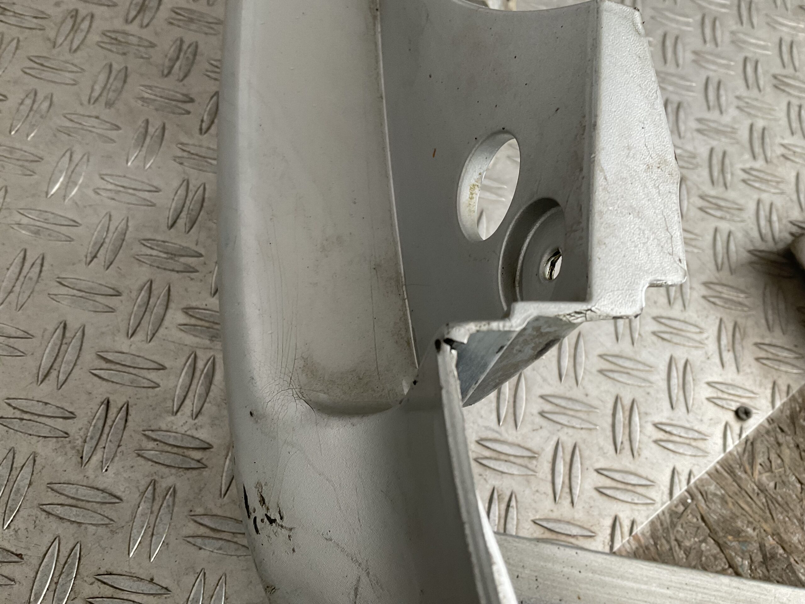 Bumper Nissan NV200 09-22 850223LG0A Achterbumper F4-17301z
