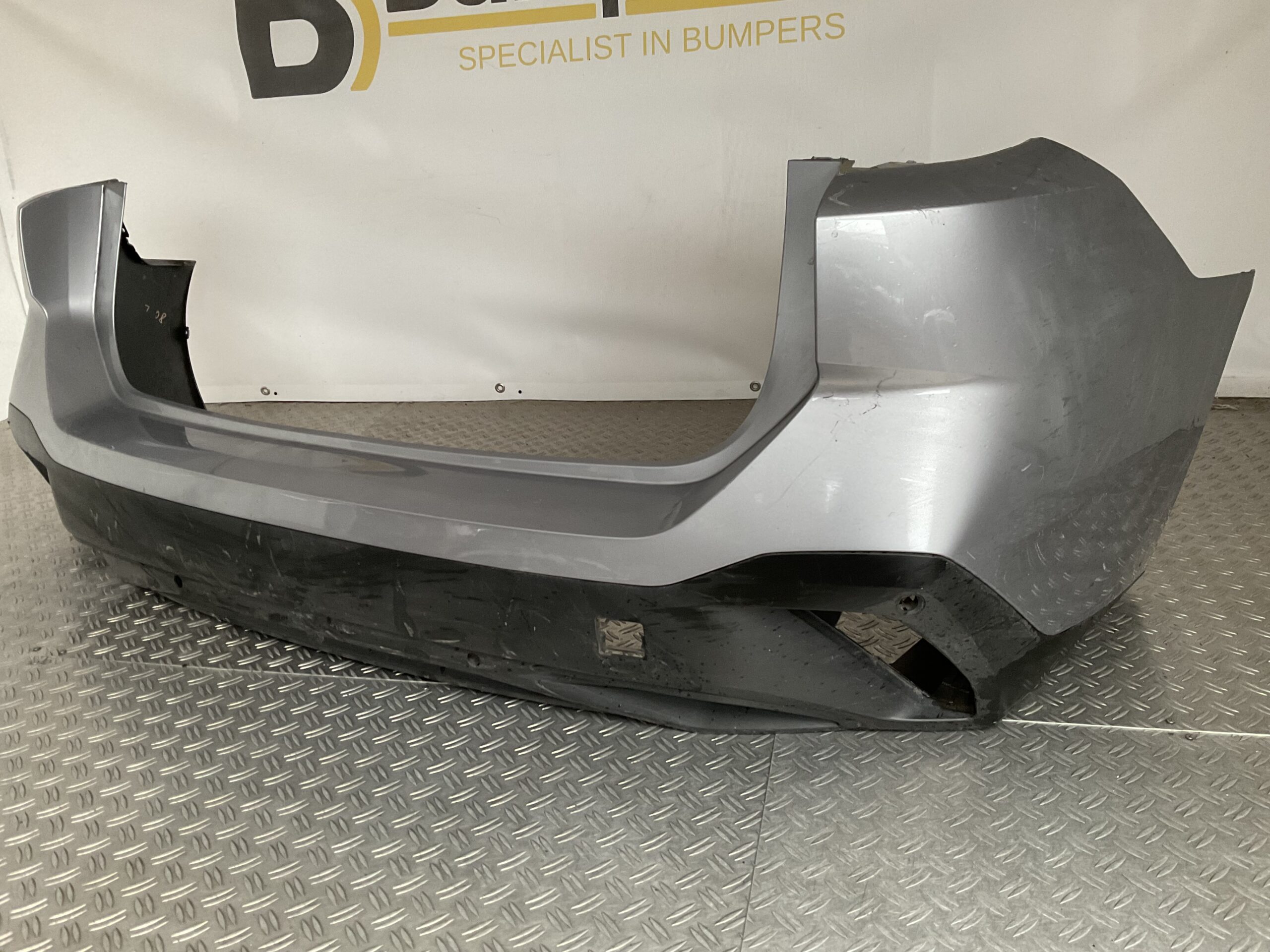 Bumper Peugeot 308 III T10 SW KOMBI 21- 9840113280 Achterbumper F4-17338z