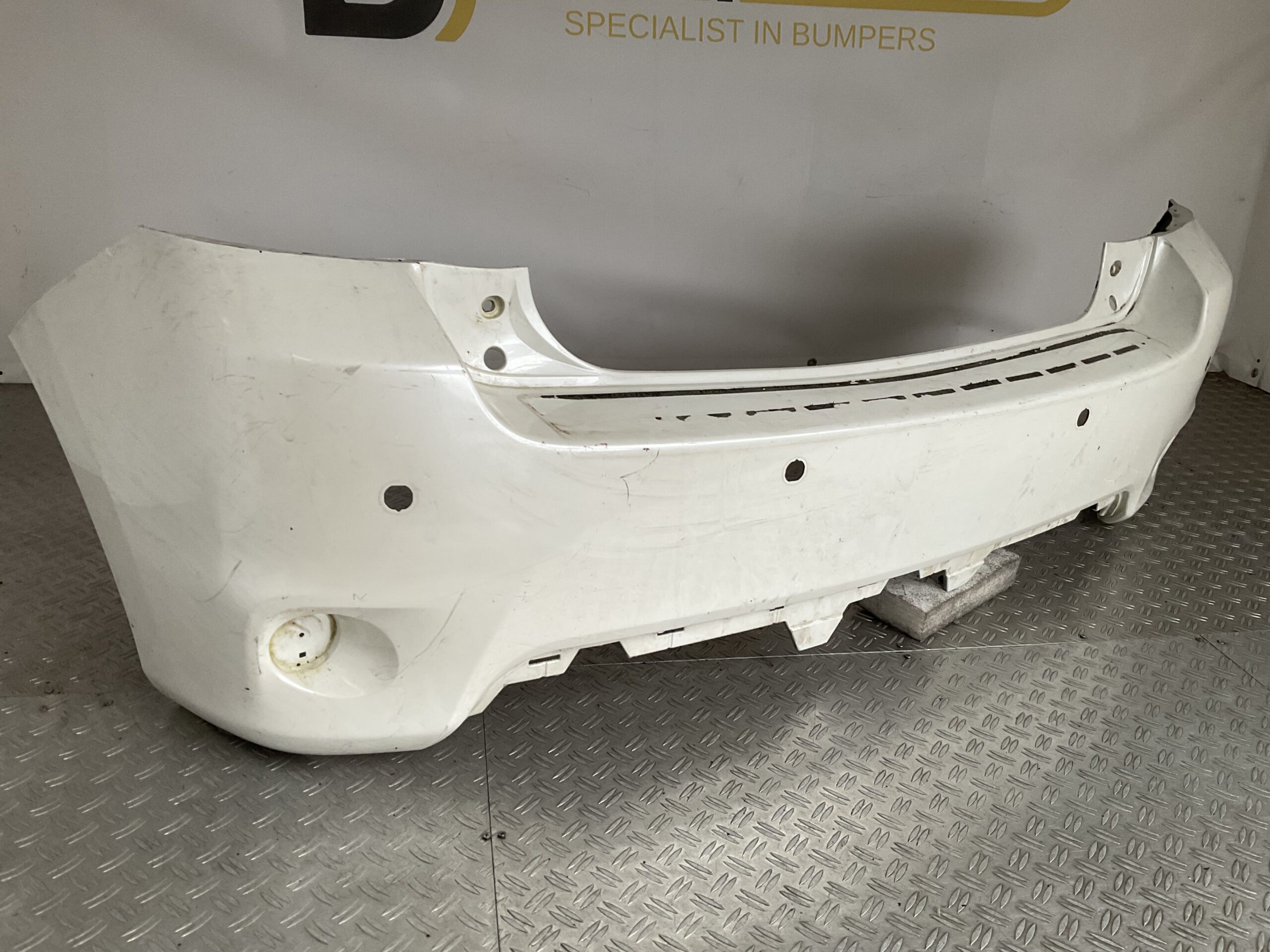 Bumper Toyota Yaris III Facelift 52159-02610 Achterbumper F4-17350z