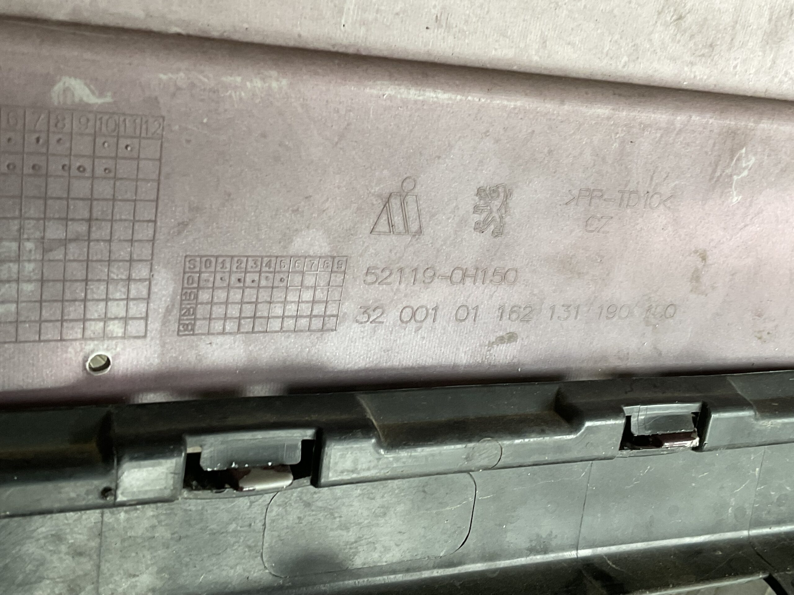 Bumper Peugeot 108 2014-2024 52119-OH150 Voorbumper J4-14609z